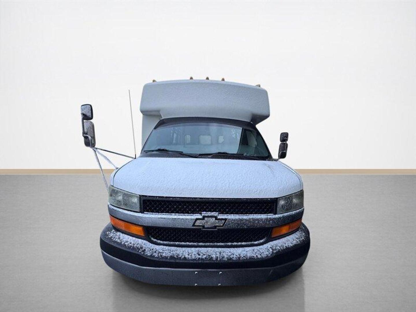 2004 White Chevrolet Express Base Cutaway (1GBJG31UX41) with an GM Vortec 6000 6.0L V8 345hp 380ft. lbs. engine, Automatic transmission, located at 25355 Eames Street, Channahon, IL, 60410, (815) 467-1807, 41.429108, -88.228432 - Introducing the 2004 Chevrolet Express 15 Passenger Bus the ultimate ride for those who love to roll deep! This beauty is powered by a robust 6.0L V8 engine, which means youll have all the muscle you need to haul your crew around town or across the country. With just under 57,000 miles on the clock - Photo#8
