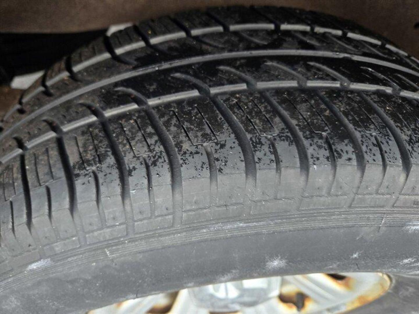 2000 Bright Red Clear Coat Ford Ranger XL (1FTYR10C8YP) with an 2.5L I4 119hp 146ft. lbs. engine, Automatic transmission, located at 25355 Eames Street, Channahon, IL, 60410, (815) 467-1807, 41.429108, -88.228432 - ** LOCAL TRADE IN, WHOLESALE AS-IS SPECIAL. HAS SOME RUST AND THE HOOD RELEASE CABLE IS BROKE.**Introducing the 2000 Ford Ranger XL, a reliable compact pickup that combines functionality with efficiency. Powered by a robust 2.5L I4 engine, this Ranger delivers a respectable 119 horsepower and 146 ft - Photo#19