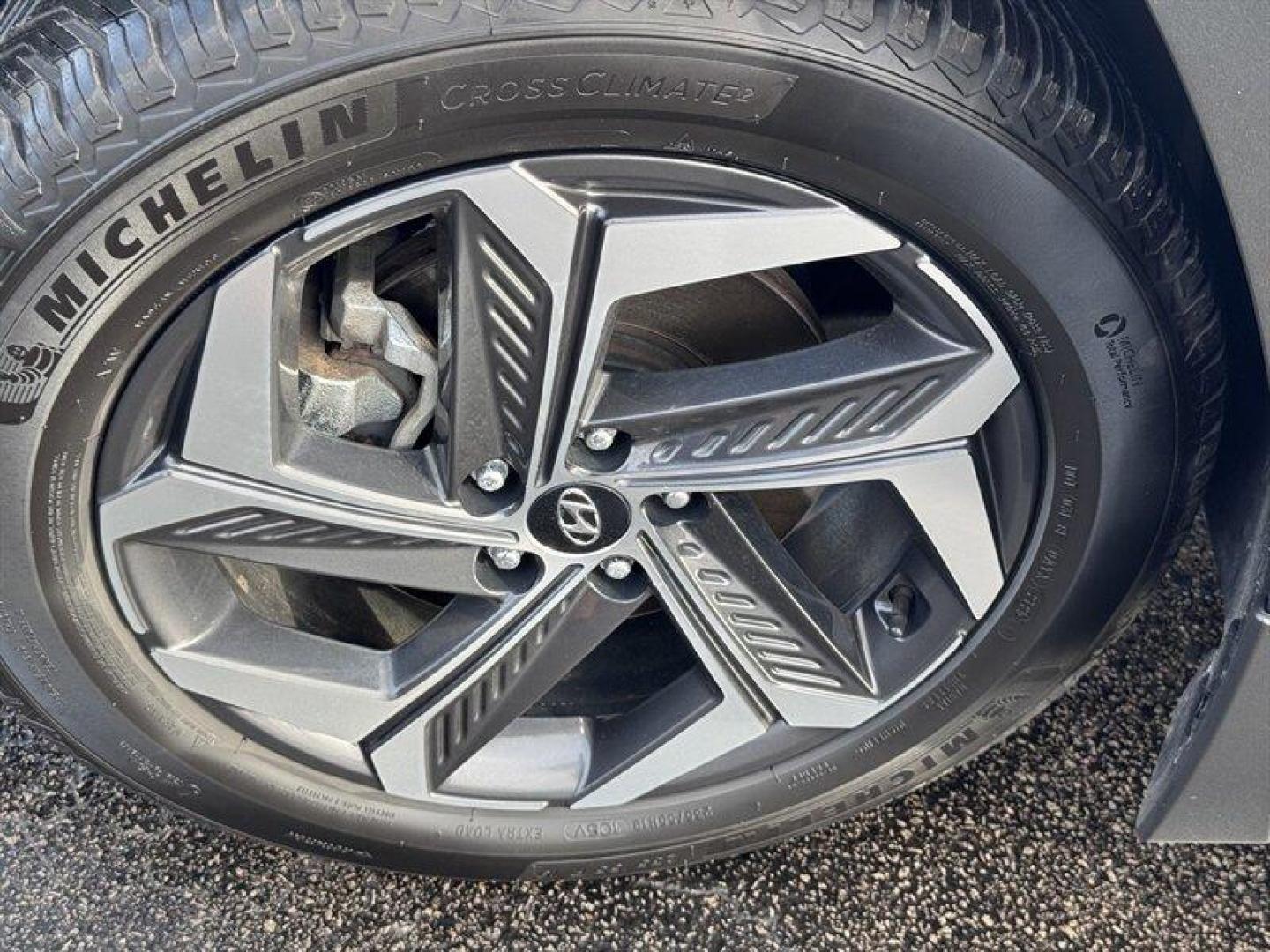 2022 Amazon Gray Hyundai TUCSON Hybrid SEL Convenience (KM8JFCA11NU) with an 1.6L Hybrid Turbo I4 226hp 258ft. lbs. engine, Automatic transmission, located at 25355 Eames Street, Channahon, IL, 60410, (815) 467-1807, 41.429108, -88.228432 - Photo#9