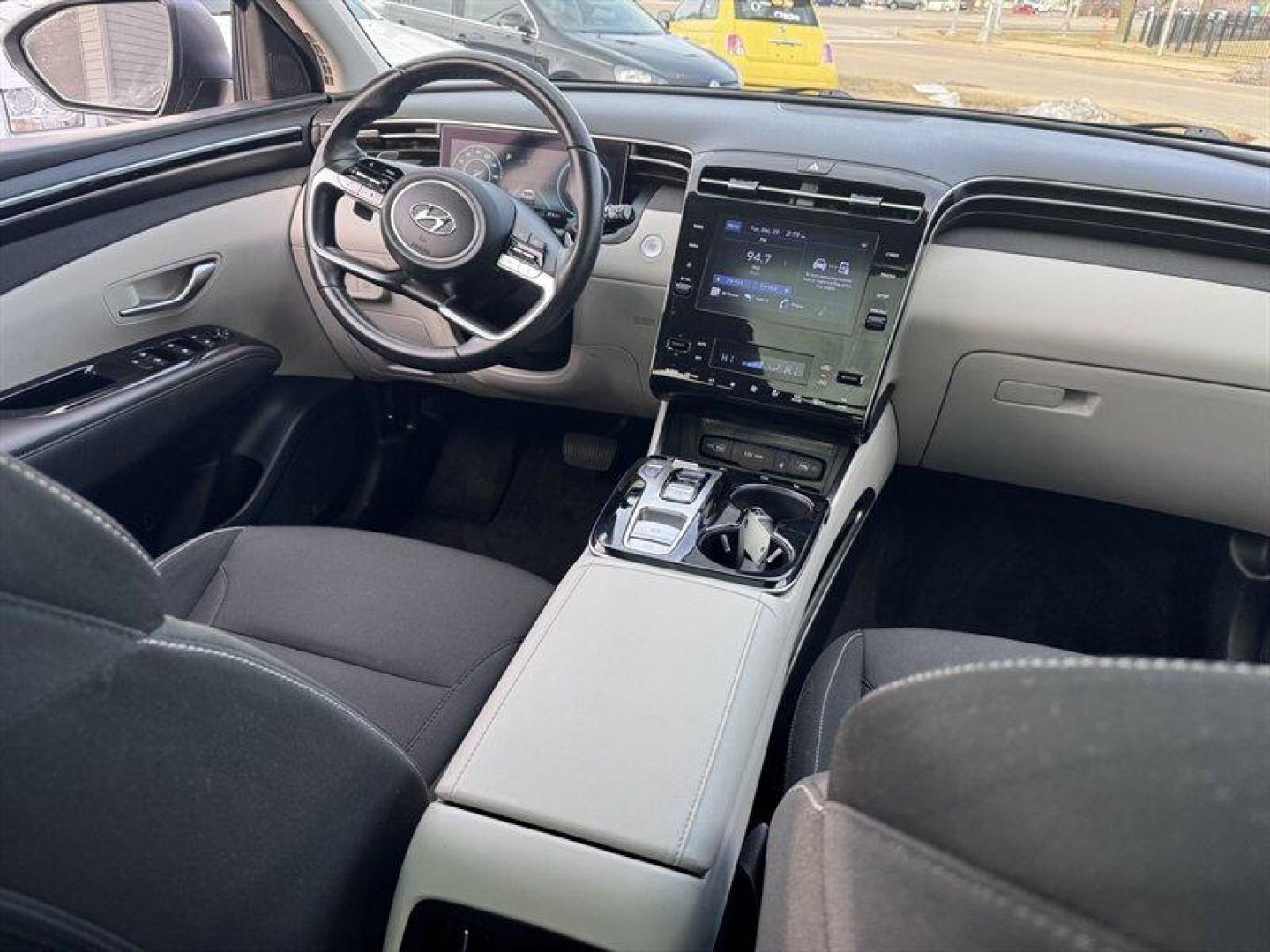 2022 Amazon Gray Hyundai TUCSON Hybrid SEL Convenience (KM8JFCA11NU) with an 1.6L Hybrid Turbo I4 226hp 258ft. lbs. engine, Automatic transmission, located at 25355 Eames Street, Channahon, IL, 60410, (815) 467-1807, 41.429108, -88.228432 - Photo#16