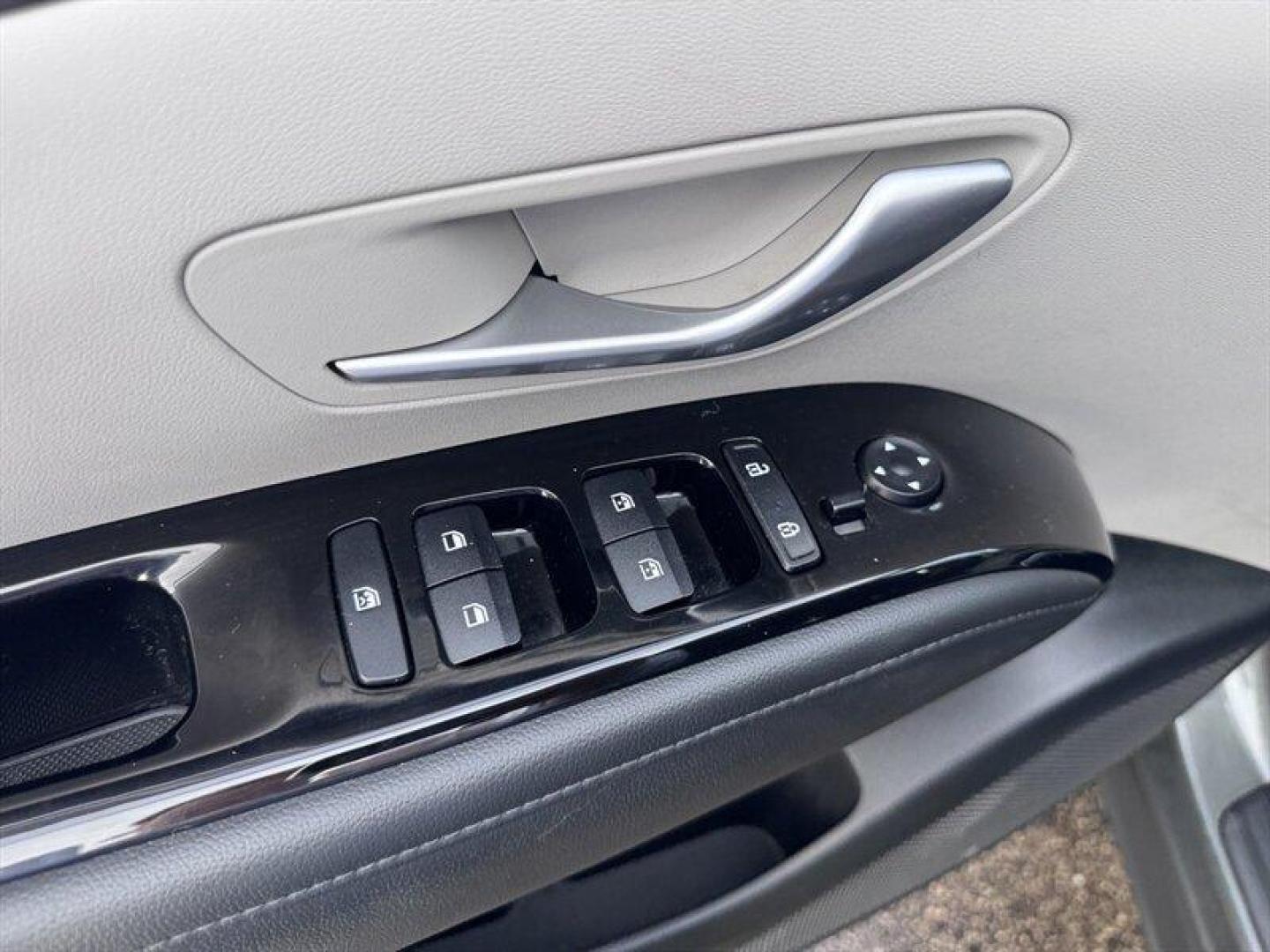2022 Amazon Gray Hyundai TUCSON Hybrid SEL Convenience (KM8JFCA11NU) with an 1.6L Hybrid Turbo I4 226hp 258ft. lbs. engine, Automatic transmission, located at 25355 Eames Street, Channahon, IL, 60410, (815) 467-1807, 41.429108, -88.228432 - Photo#17