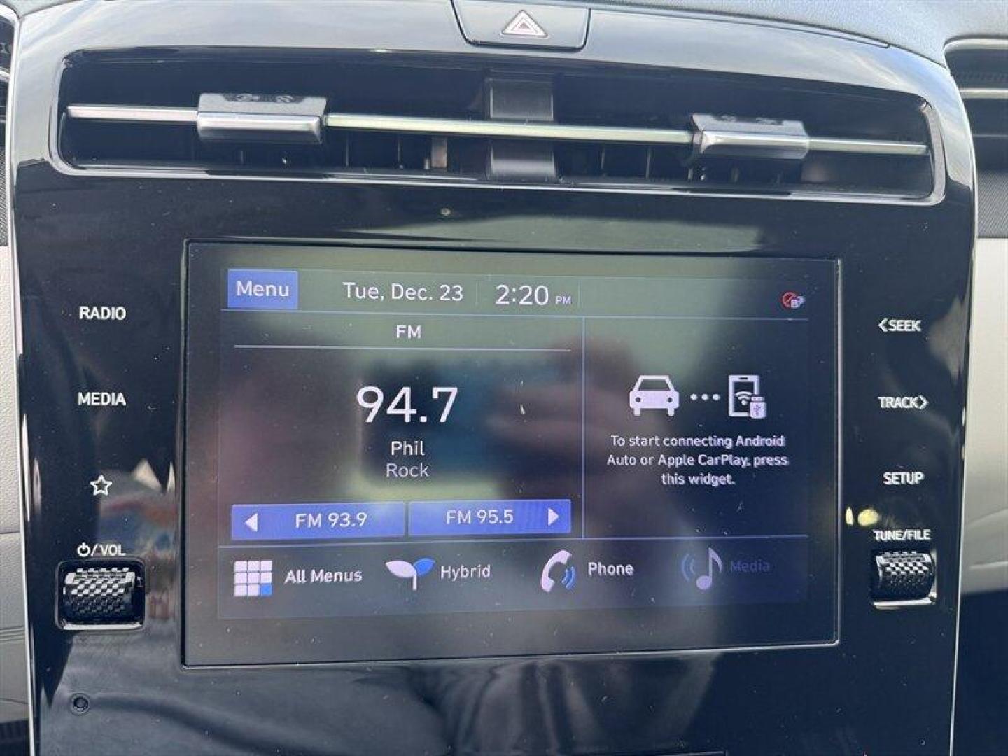 2022 Amazon Gray Hyundai TUCSON Hybrid SEL Convenience (KM8JFCA11NU) with an 1.6L Hybrid Turbo I4 226hp 258ft. lbs. engine, Automatic transmission, located at 25355 Eames Street, Channahon, IL, 60410, (815) 467-1807, 41.429108, -88.228432 - Photo#19