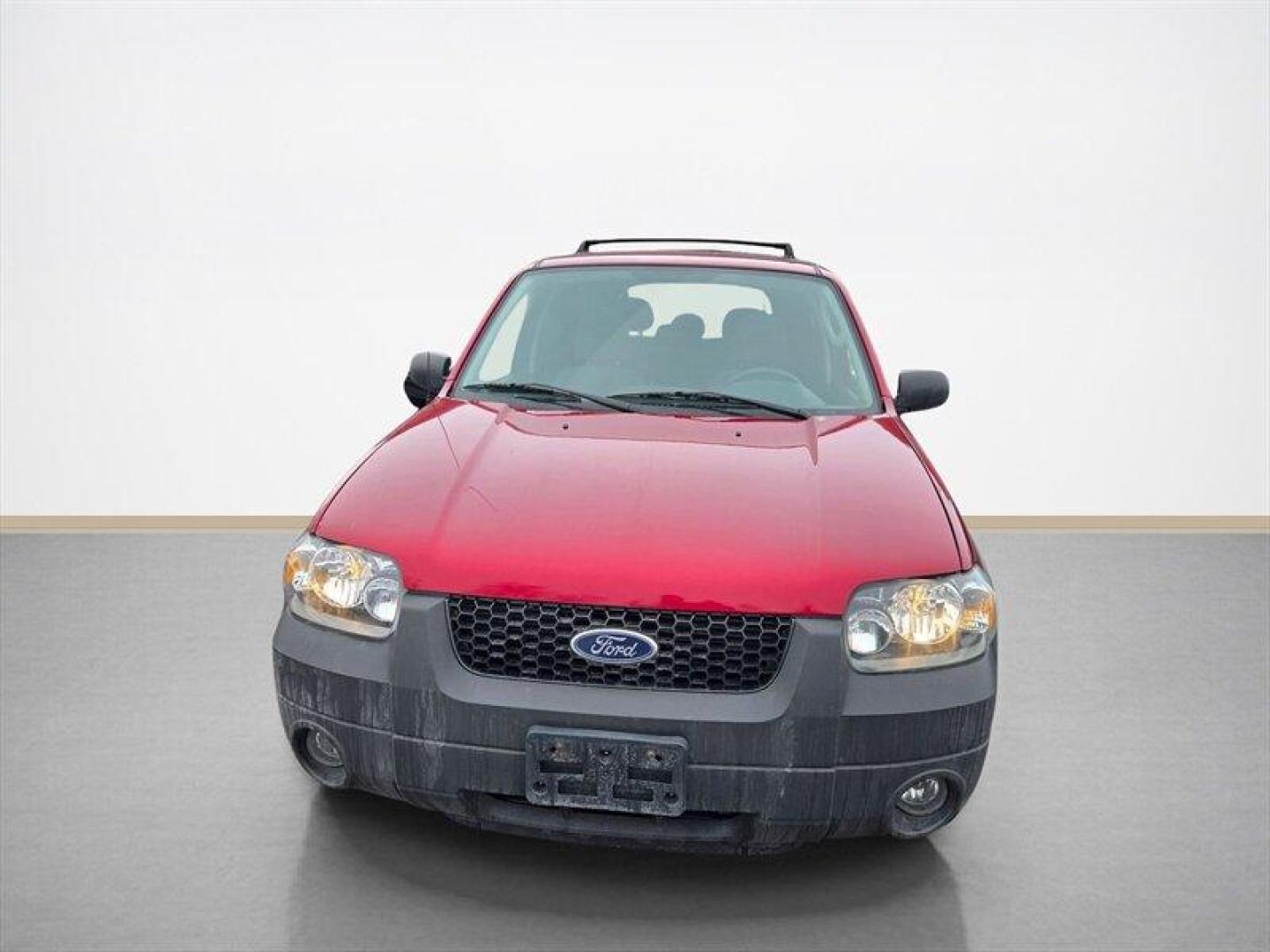 2006 Redfire Clearcoat Metallic Ford Escape XLT Sport (1FMCU93116K) with an 3.0L NA V6 double overhead cam (DOHC) 24V engine, Automatic transmission, located at 25355 Eames Street, Channahon, IL, 60410, (815) 467-1807, 41.429108, -88.228432 - ** LOCAL TRADE IN, WHOLESALE AS-IS SPECIAL, HAS SOME RUST. **Introducing the 2006 Ford Escape XLT, an ideal blend of functionality and style, perfect for both daily commutes and weekend adventures. This SUV is powered by a robust 3.0L NA V6 double overhead cam (DOHC) 24V engine, delivering a balance - Photo#8