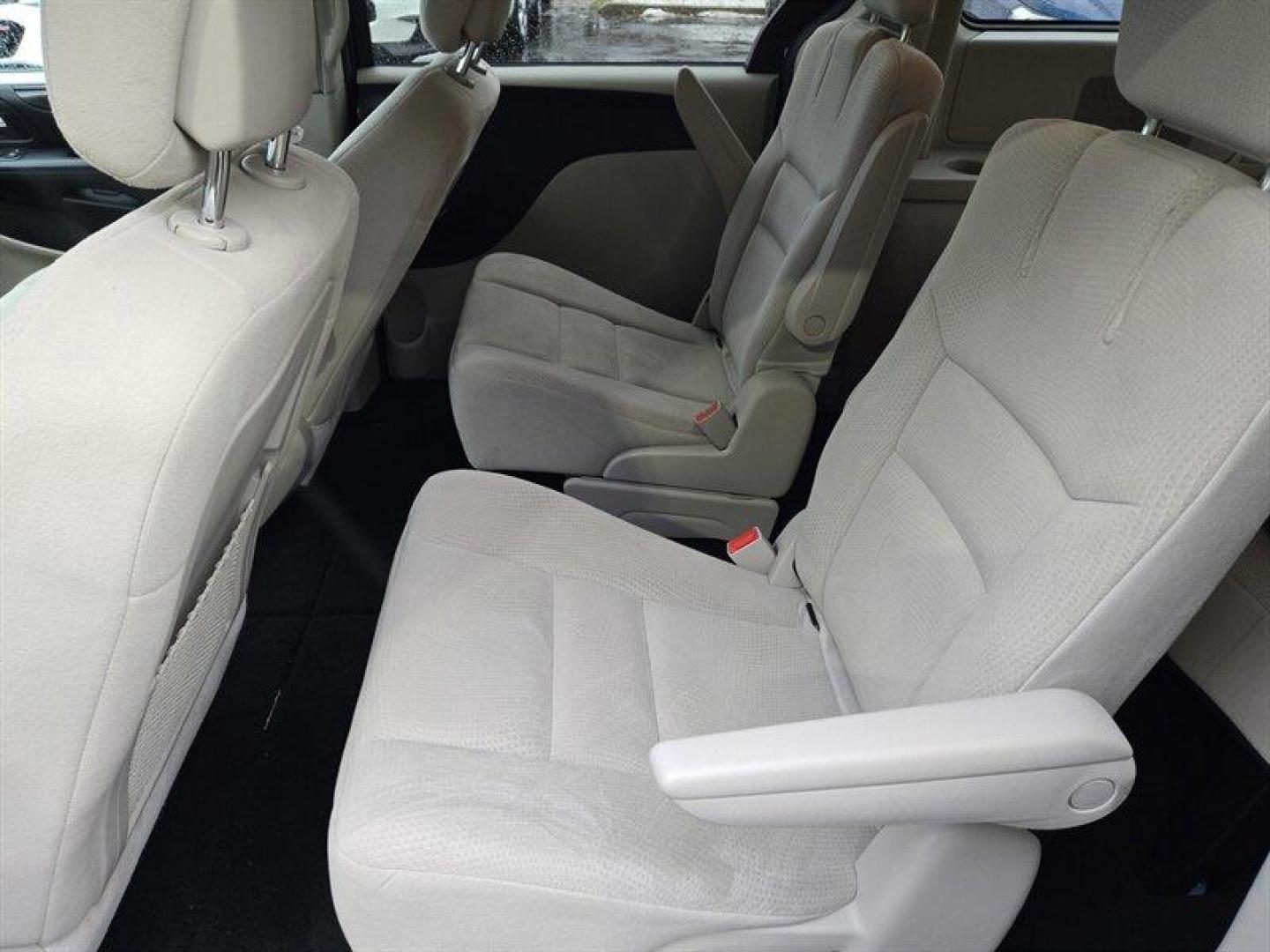 2015 True Blue Pearl Coat Dodge Grand Caravan SE (2C4RDGBG5FR) with an Pentastar 3.6L Flex Fuel V6 283hp 260ft. lbs. engine, Automatic transmission, located at 25355 Eames Street, Channahon, IL, 60410, (815) 467-1807, 41.429108, -88.228432 - This 2015 Dodge Grand Caravan is proof that practical doesnt have to be boring. With seating for 7, legendary Stow N Go seats that disappear on command, and low miles, its ready for carpools, road trips, and Costco runs without breaking a sweat. - Photo#21