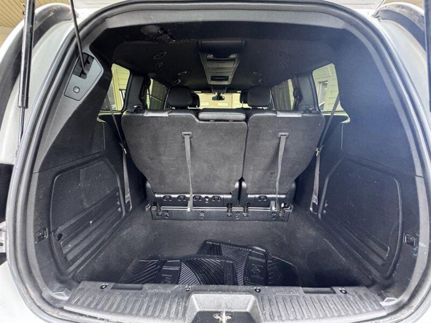 2020 White Knuckle Clear Coat Dodge Grand Caravan GT (2C4RDGEGXLR) with an Pentastar 3.6L Flex Fuel V6 283hp 260ft. lbs. engine, Automatic transmission, located at 25355 Eames Street, Channahon, IL, 60410, (815) 467-1807, 41.429108, -88.228432 - This 2020 Dodge Grand Caravan GT is a well-cared-for, local trade that perfectly combines comfort, convenience, and versatility making it an ideal choice for families, commuters, or anyone who needs a vehicle that adapts to every aspect of daily life. Under the hood, the Grand Caravan GT delivers - Photo#12