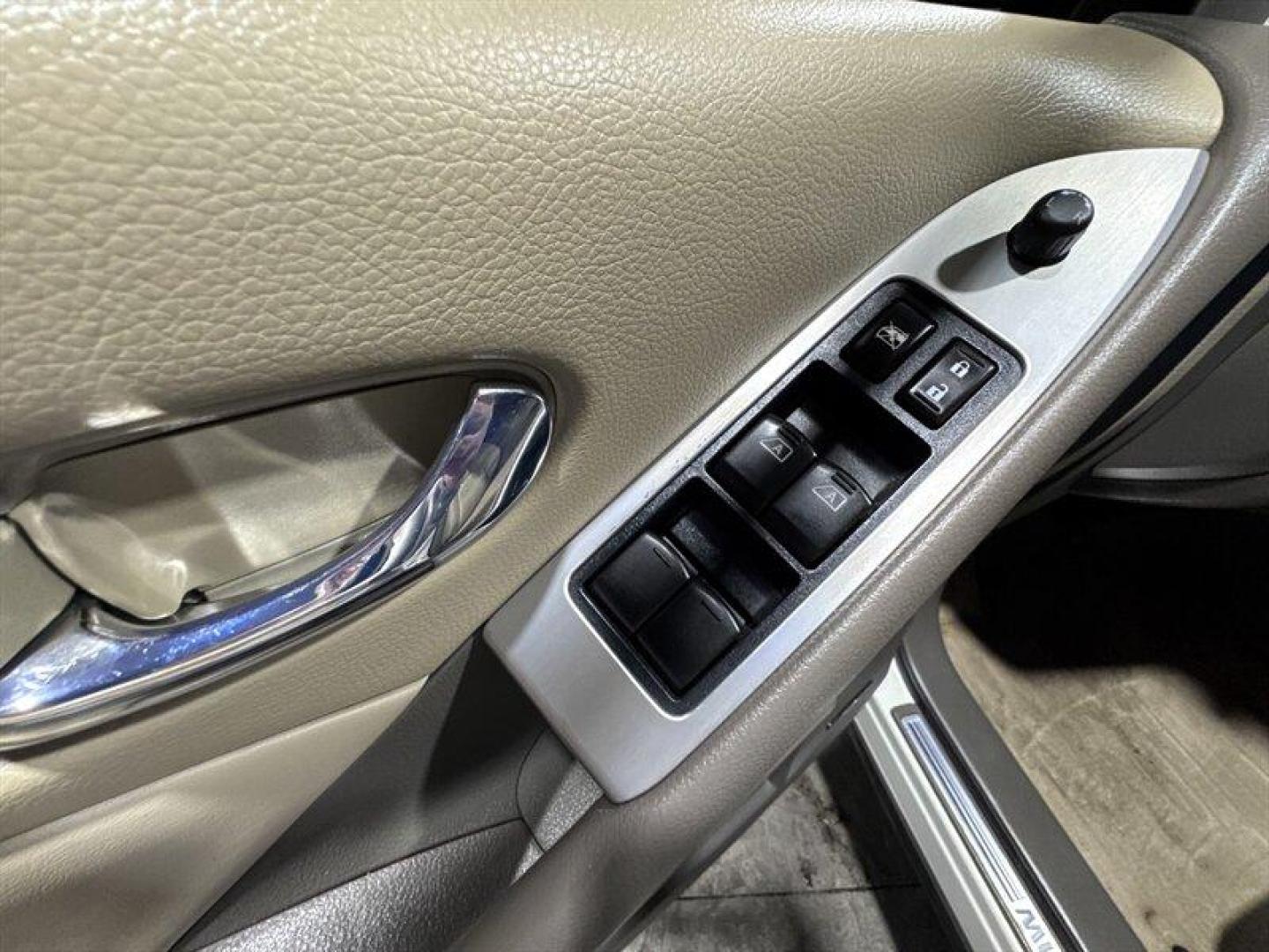 2009 Glacier Pearl Nissan Murano SL (JN8AZ18W29W) with an 3.5L V6 265hp 248ft. lbs. engine, Automatic transmission, located at 25355 Eames Street, Channahon, IL, 60410, (815) 467-1807, 41.429108, -88.228432 - This 2009 Nissan Murano SL is a local trade and comes loaded with options, including heated leather seats and a sunroof, offering comfort and style. Please note: this vehicle is being sold as-is, as shown, and we did not inspect it. It needs tires, brakes, suspension links, assuming some suspension - Photo#16