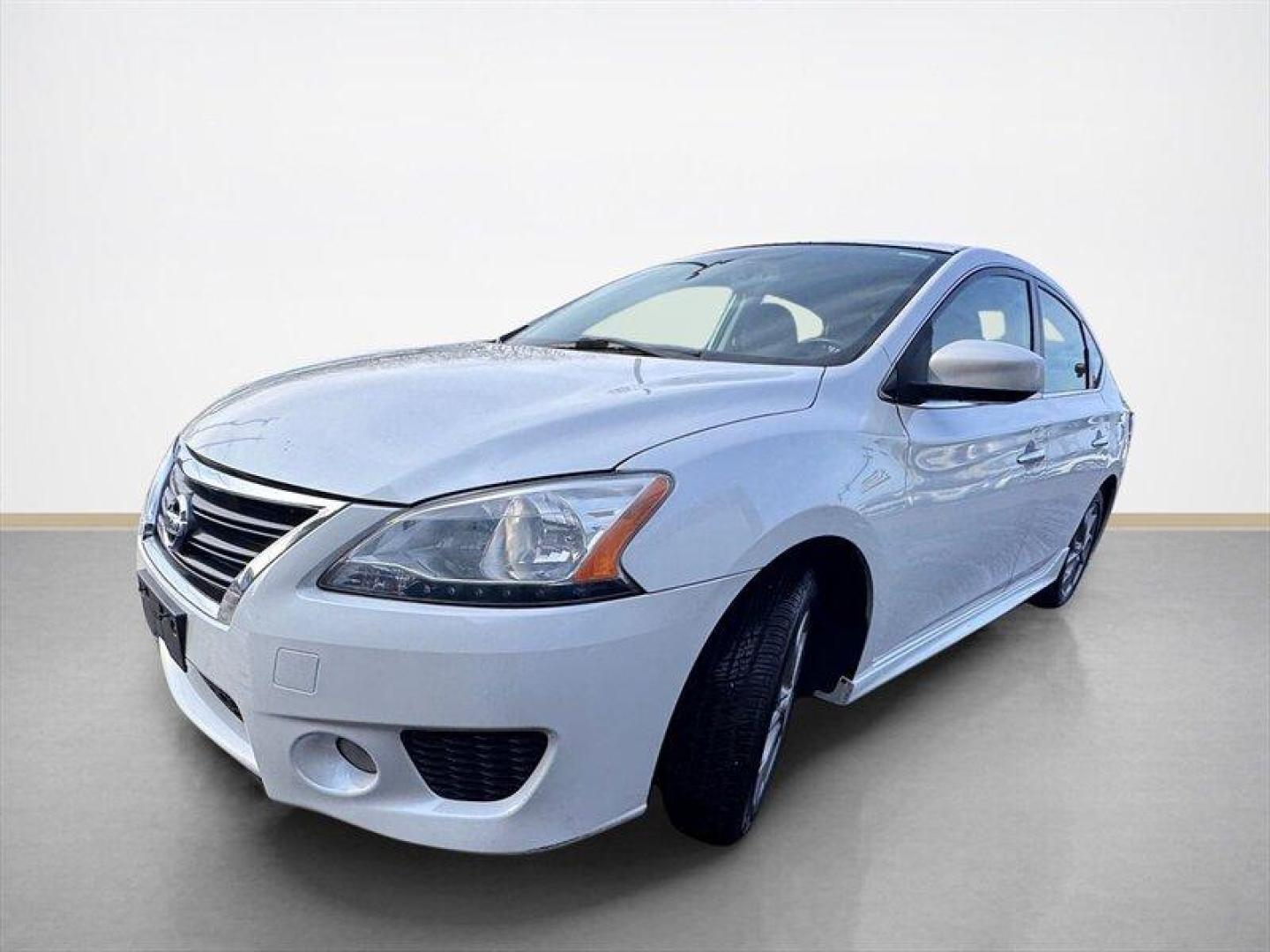 2014 Aspen White Nissan Sentra SR (3N1AB7AP8EY) with an 1.8L I4 130hp 128ft. lbs. engine, Automatic transmission, located at 25355 Eames Street, Channahon, IL, 60410, (815) 467-1807, 41.429108, -88.228432 - The 2014 Nissan Sentra SR is a stylish, reliable, and efficient sedan that combines sporty flair with everyday practicality. Perfect for commuting, running errands, or weekend drives, this Sentra SR is designed to make every trip comfortable, enjoyable, and confident. Under the hood, the Sentra SR - Photo#7