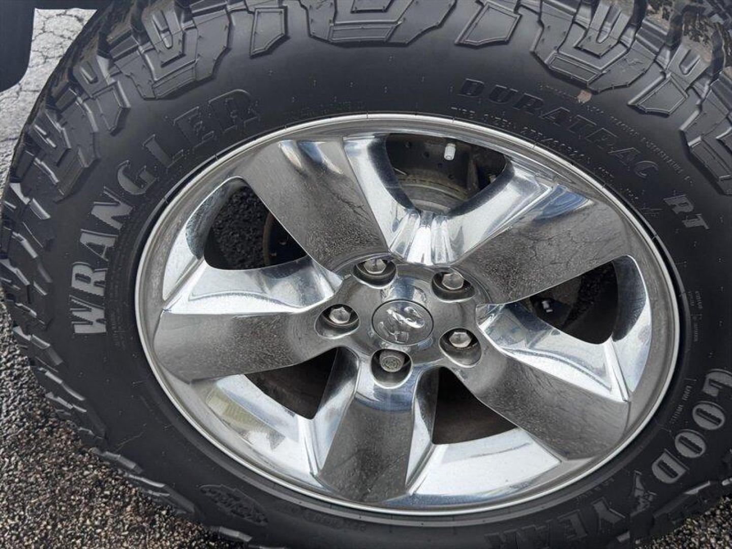 2016 Light Cream RAM 1500 Big Horn (1C6RR7TT9GS) with an HEMI 5.7L V8 395hp 410ft. lbs. engine, Automatic transmission, located at 25355 Eames Street, Channahon, IL, 60410, (815) 467-1807, 41.429108, -88.228432 - This 2016 Ram 1500 SLT 4x4 with the powerful HEMI V8 is a local trade that delivers the perfect balance of capability, comfort, and everyday drivability. Known for its smooth ride and strong performance, the Ram 1500 continues to be one of the most popular full-size trucks on the roadand this one is - Photo#9