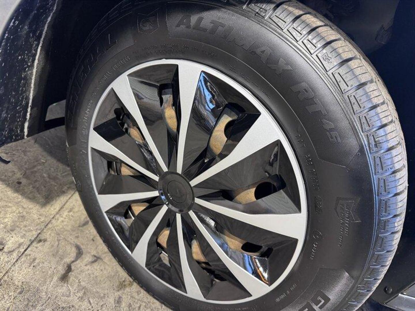 2014 Platinum Gray Metallic Volkswagen Jetta 2.0L S 2.0 (3VW2K7AJ8EM) with an 2.0L I4 115hp 125ft. lbs. engine, Automatic transmission, located at 25355 Eames Street, Channahon, IL, 60410, (815) 467-1807, 41.429108, -88.228432 - This 2014 Volkswagen Jetta S is a local trade that offers dependable transportation with a reputation for efficiency, comfort, and solid German engineering. Known for its smooth ride and roomy interior, the Jetta is a great choice for commuters, first-time drivers, or anyone looking for a practical - Photo#21