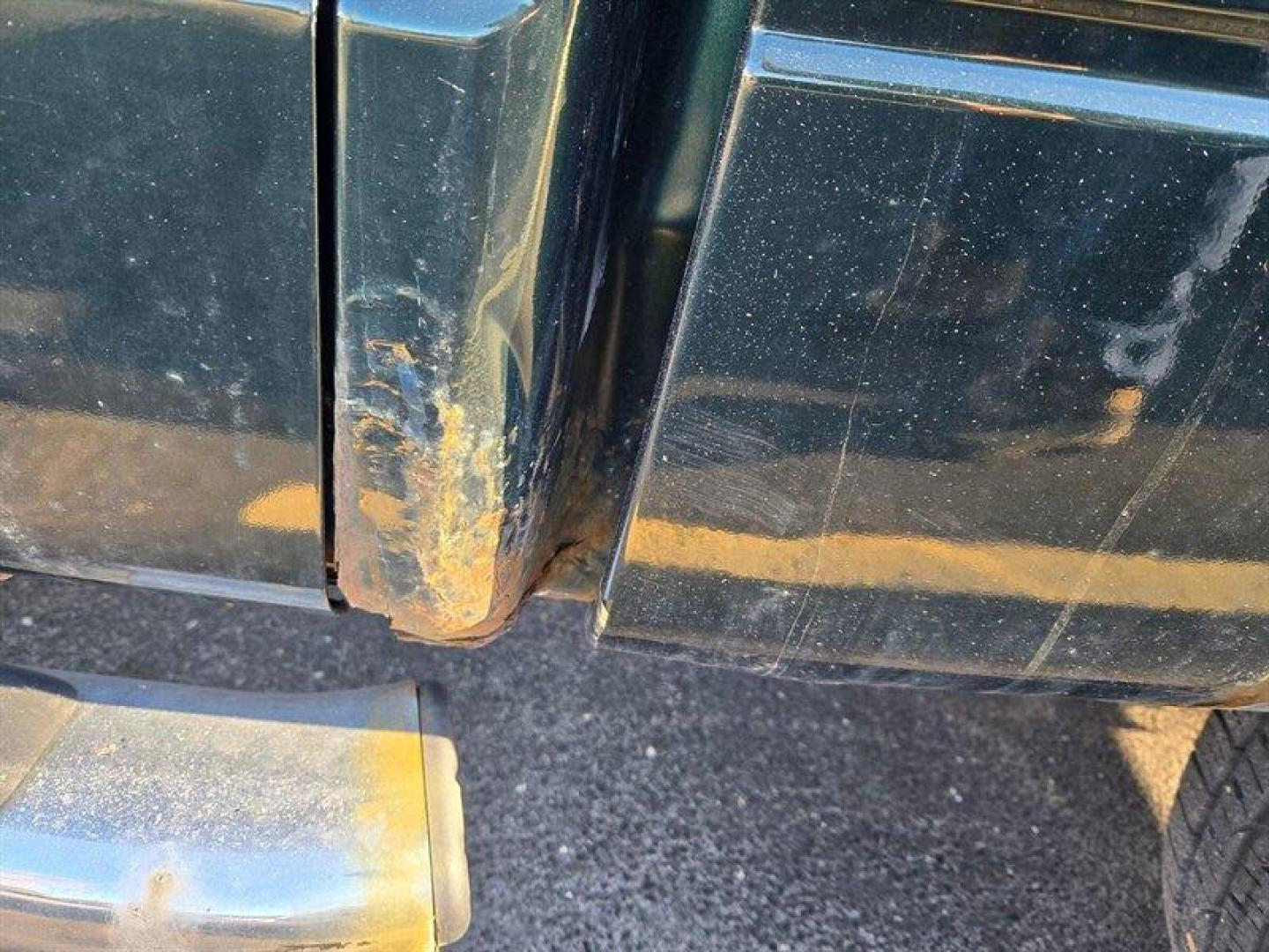 2013 Green Gem Metallic Ford F-150 XLT (1FTFW1EF5DF) with an 5.0L Flex Fuel V8 360hp 380ft. lbs. engine, Automatic transmission, located at 25355 Eames Street, Channahon, IL, 60410, (815) 467-1807, 41.429108, -88.228432 - This 2013 Ford F-150 Crew Cab 4x4 with the 5.0L V8 is a local trade being offered at a true wholesale price and is being sold AS IS / AS SHOWN. This truck is priced accordingly and is intended for a buyer who understands what an AS-IS wholesale vehicle means. The 5.0L V8 is known for strong perform - Photo#8