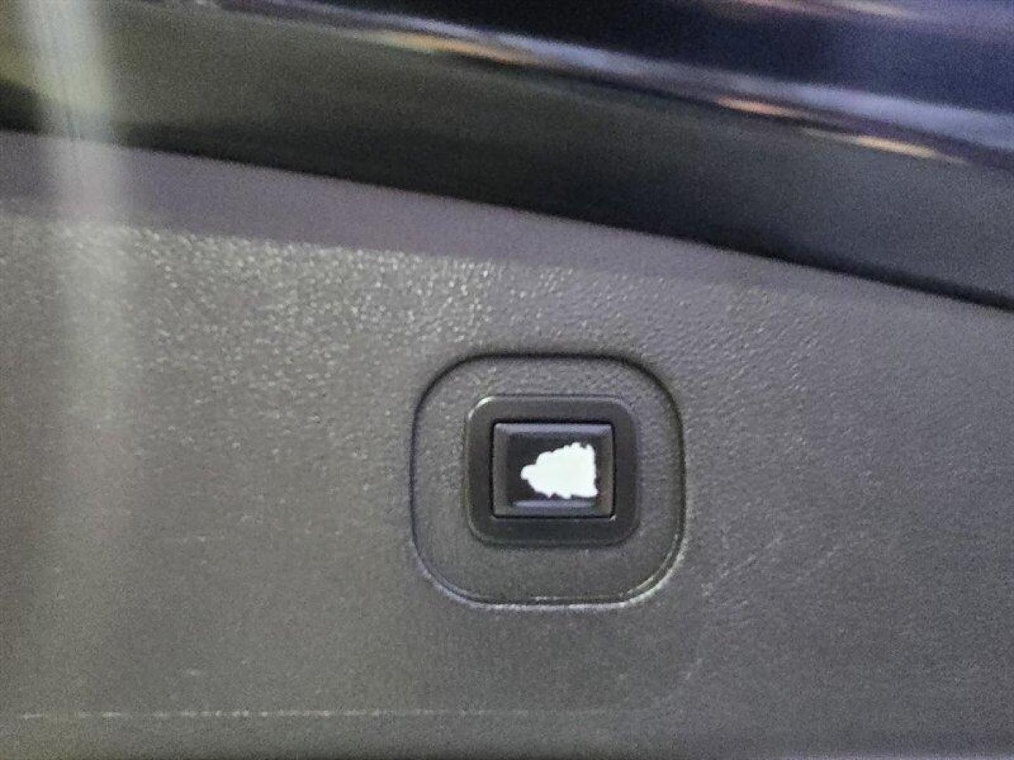 2016 Onyx Black GMC Terrain SLT (2GKFLUEK8G6) with an Ecotec 2.4L I4 182hp 172ft. lbs. engine, Automatic transmission, located at 25355 Eames Street, Channahon, IL, 60410, (815) 467-1807, 41.429108, -88.228432 - This 2016 GMC Terrain SLT is a clean local trade thats packed with comfort and convenience. The heated leather seats keep you cozy on cold mornings, while the sunroof lets in just the right amount of sunshine when the weather cooperates. Equipped with navigation, a backup camera, and remote start, - Photo#26