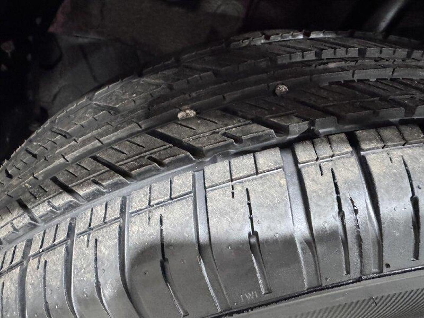 2012 Sierra Red Hyundai SANTA FE GLS (5XYZG3AB0CG) with an 2.4L I4 175hp 169ft. lbs. engine, Automatic transmission, located at 25355 Eames Street, Channahon, IL, 60410, (815) 467-1807, 41.429108, -88.228432 - 2012 Hyundai Santa Fe Local Trade Being sold AS IS, AS SHOWN and we are not inspecting this vehicle. A solid option for a first-time driver or commuter car looking for an affordable SUV. Price does not include taxes, title, registration, or documentation fees. - Photo#10