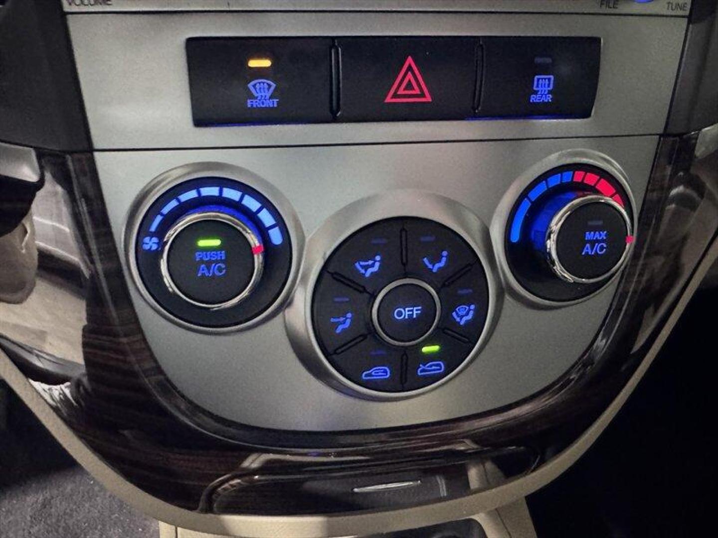 2012 Sierra Red Hyundai SANTA FE GLS (5XYZG3AB0CG) with an 2.4L I4 175hp 169ft. lbs. engine, Automatic transmission, located at 25355 Eames Street, Channahon, IL, 60410, (815) 467-1807, 41.429108, -88.228432 - 2012 Hyundai Santa Fe Local Trade Being sold AS IS, AS SHOWN and we are not inspecting this vehicle. A solid option for a first-time driver or commuter car looking for an affordable SUV. Price does not include taxes, title, registration, or documentation fees. - Photo#19