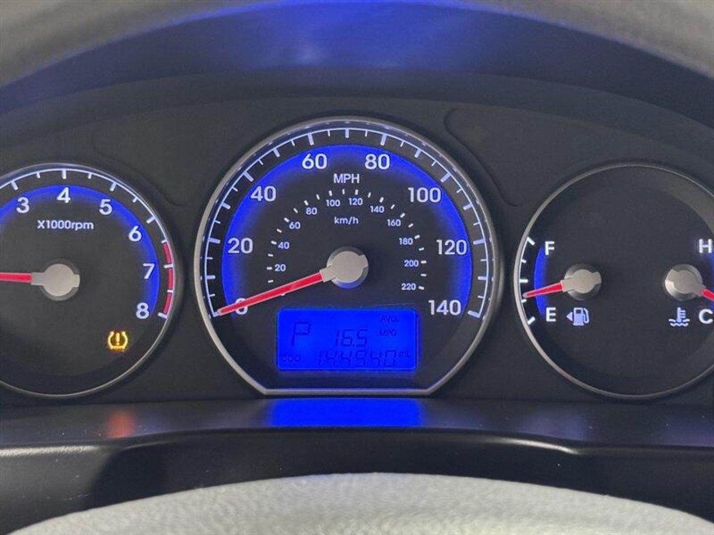 2012 Sierra Red Hyundai SANTA FE GLS (5XYZG3AB0CG) with an 2.4L I4 175hp 169ft. lbs. engine, Automatic transmission, located at 25355 Eames Street, Channahon, IL, 60410, (815) 467-1807, 41.429108, -88.228432 - 2012 Hyundai Santa Fe Local Trade Being sold AS IS, AS SHOWN and we are not inspecting this vehicle. A solid option for a first-time driver or commuter car looking for an affordable SUV. Price does not include taxes, title, registration, or documentation fees. - Photo#22