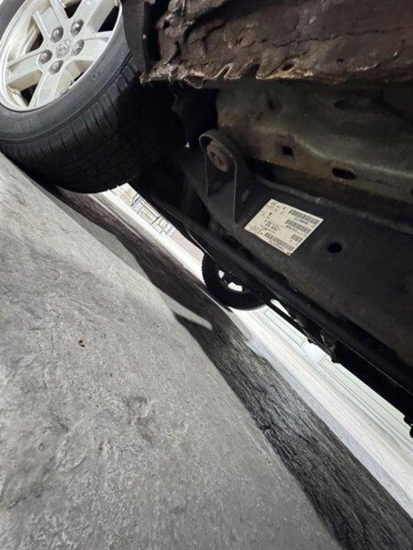 2008 Tan Dodge Durango SLT (1D8HB48N18F) with an Magnum 4.7L V8 303hp 330ft. lbs. engine, Automatic transmission, located at 25355 Eames Street, Channahon, IL, 60410, (815) 467-1807, 41.429108, -88.228432 - This 2008 Dodge Durango SLT 4x4 is a local trade that runs and drives and offers 7-passenger seating with the capability of 4x4 when you need it. Please note: the body is in rough shape, and this vehicle is being sold as-is, as shown. We are not inspecting it, and it is priced accordingly for someo - Photo#33