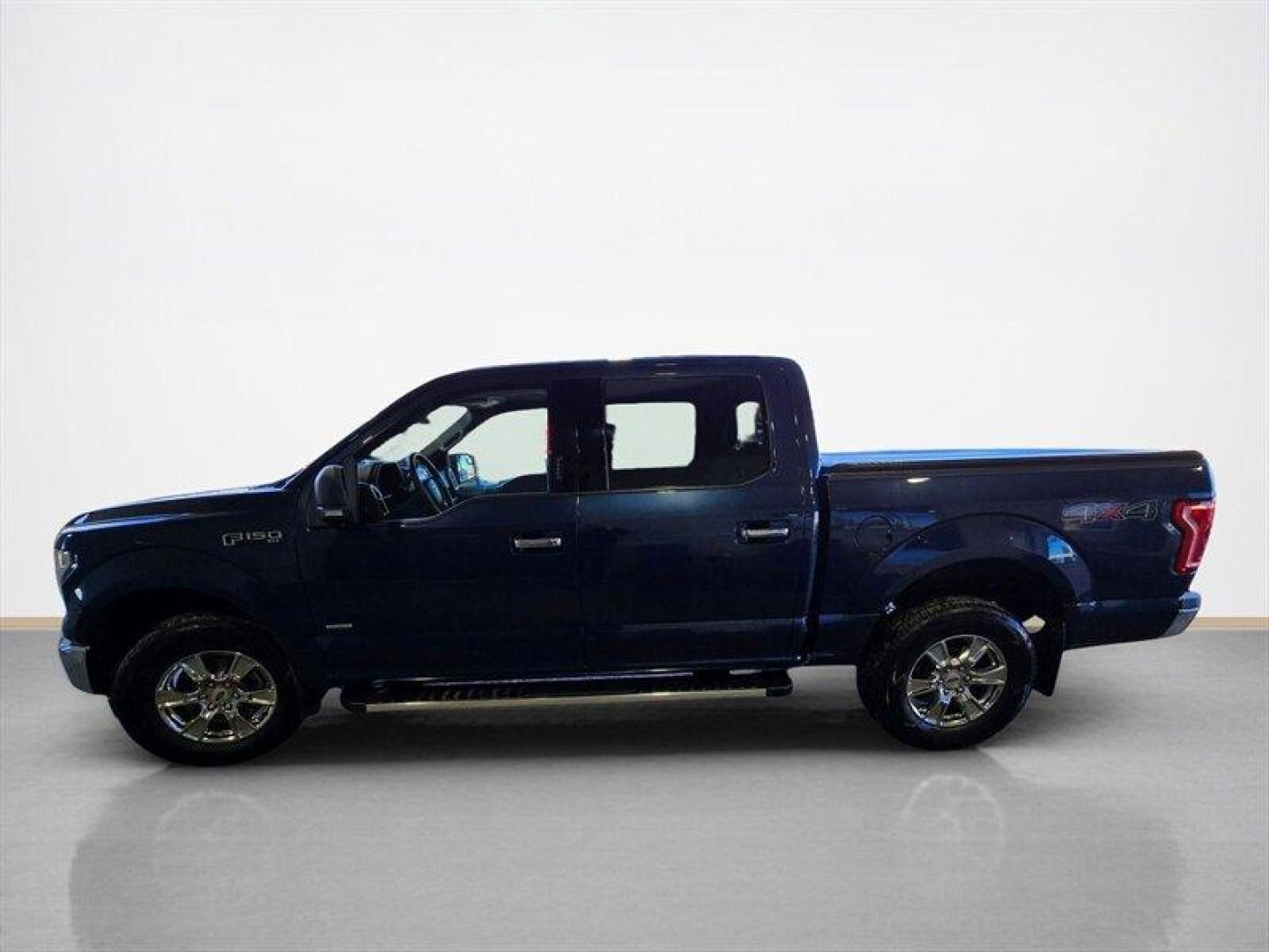 2017 Lightning Blue Ford F-150 XLT (1FTEW1EG8HF) with an EcoBoost 3.5L Twin Turbo V6 375hp 470ft. lbs. engine, Automatic transmission, located at 25355 Eames Street, Channahon, IL, 60410, (815) 467-1807, 41.429108, -88.228432 - 2017 Ford F-150 XLT Blue Jeans with Magnetic accents exterior, Medium Earth Gray interior. This truck is in excellent overall condition and is powered by the EcoBoost 3.5L twin-turbo V6 producing 375 hp and 470 lb-ft of torque. EPA fuel economy is rated at 17 MPG city and 23 MPG highway, delivering - Photo#6