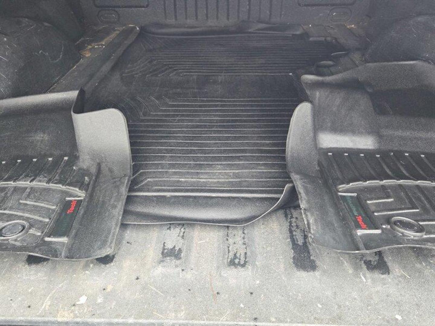 2016 Ingot Silver Metallic Ford F-150 Lariat (1FTFW1EF5GK) with an 5.0L Flex Fuel V8 385hp 387ft. lbs. engine, Automatic transmission, located at 25355 Eames Street, Channahon, IL, 60410, (815) 467-1807, 41.429108, -88.228432 - ** LOCAL TRADE IN, NICE WHEELS, AND GREAT SOUNDING EXHAUST. ** 2016 Ford F-150 Lariat Ingot Silver Metallic exterior with Black interior. Powered by the factory-installed 5.0L Flex Fuel V8 producing 385 hp and 387 lb-ft of torque, paired with Fords automatic transmission. This truck is in excellent - Photo#29