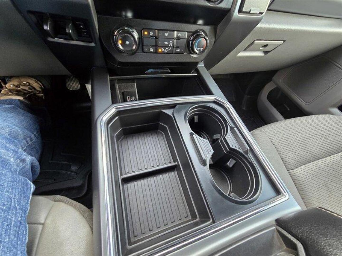 2020 Vermillion Red Ford F-350 XLT (1FT8W3BT1LE) with an Power Stroke 6.7L Biodiesel Turbo V8 475hp 1050ft. engine, Automatic transmission, located at 25355 Eames Street, Channahon, IL, 60410, (815) 467-1807, 41.429108, -88.228432 - Photo#22