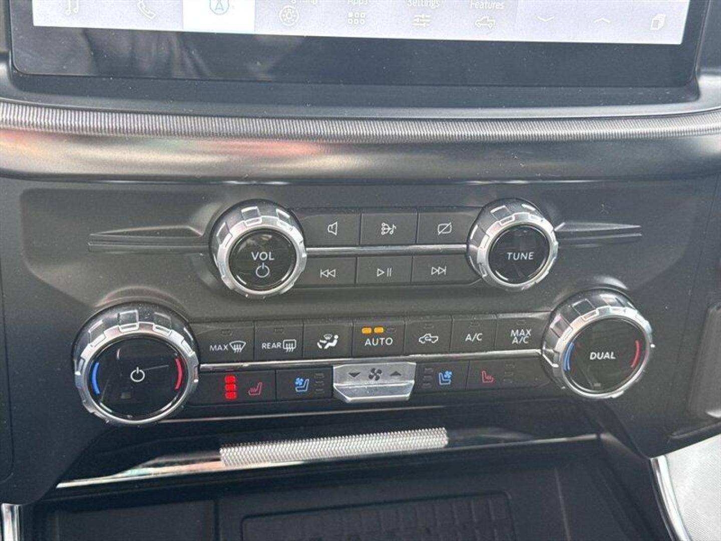 2023 Agate Black Ford F-150 Platinum (1FTFW1ED2PF) with an PowerBoost 3.5L Hybrid Twin Turbo V6 420hp 570ft. engine, Automatic transmission, located at 25355 Eames Street, Channahon, IL, 60410, (815) 467-1807, 41.429108, -88.228432 - Photo#19