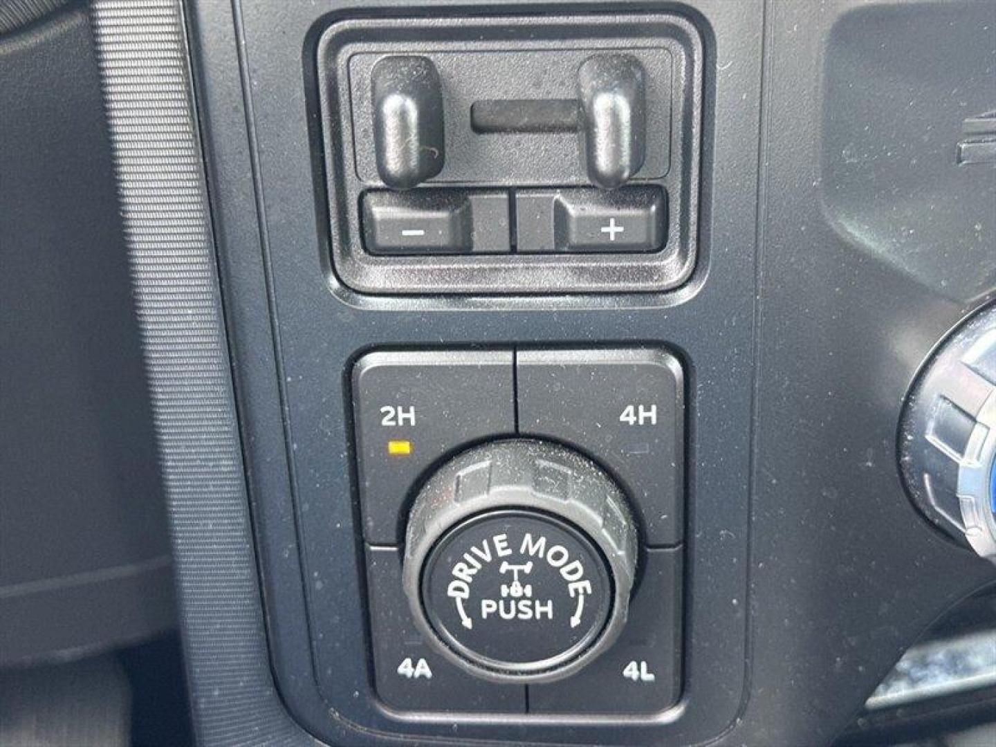 2023 Agate Black Ford F-150 Platinum (1FTFW1ED2PF) with an PowerBoost 3.5L Hybrid Twin Turbo V6 420hp 570ft. engine, Automatic transmission, located at 25355 Eames Street, Channahon, IL, 60410, (815) 467-1807, 41.429108, -88.228432 - Photo#21