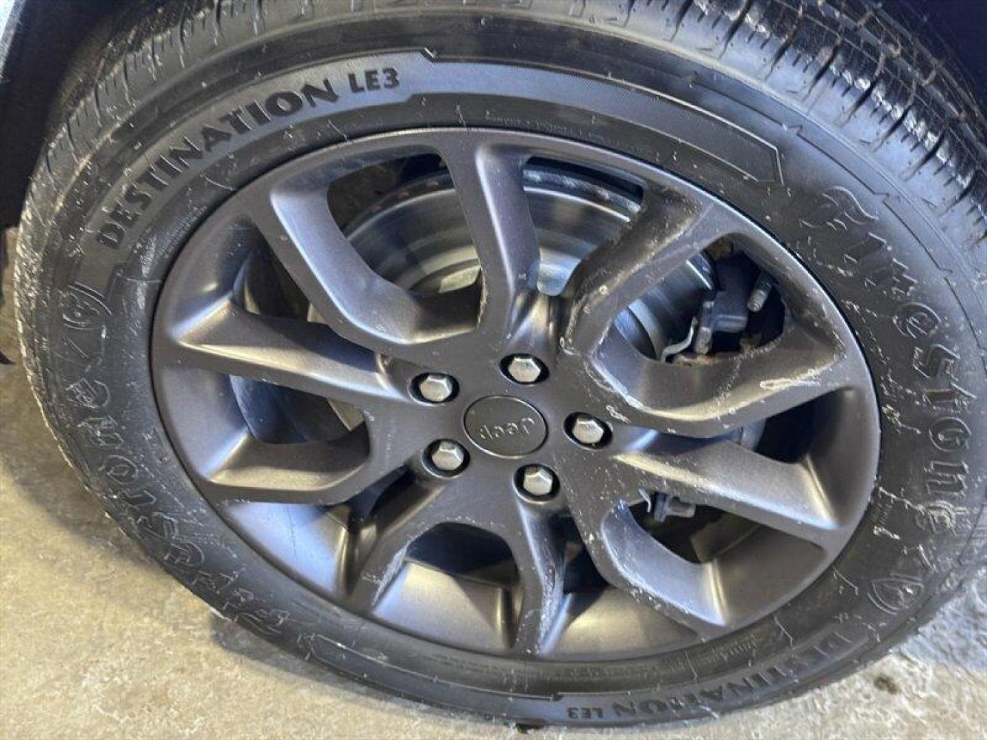 2020 Bright White Clear Coat Jeep Grand Cherokee High Altitude (1C4RJFCT7LC) with an HEMI 5.7L V8 360hp 390ft. lbs. engine, Automatic transmission, located at 25355 Eames Street, Channahon, IL, 60410, (815) 467-1807, 41.429108, -88.228432 - Luxury meets muscle in this 2020 Jeep Grand Cherokee High Altitude. Finished in clean white with blacked-out rims and trim, this SUV looks as strong as it soundsbecause under the hood sits the legendary 5.7L HEMI V8. ???? Loaded with all the bells and whistles, the High Altitude delivers premium co - Photo#9