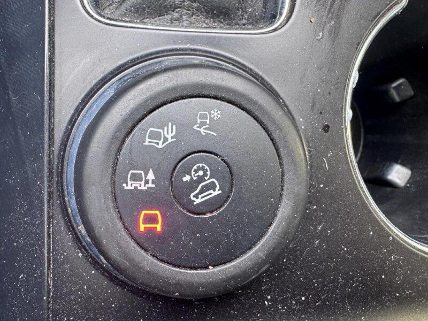 2019 Magnetic Ford Explorer XLT (1FM5K8D82KG) with an 3.5L V6 290hp 255ft. lbs. engine, Automatic transmission, located at 25355 Eames Street, Channahon, IL, 60410, (815) 467-1807, 41.429108, -88.228432 - Yes, its got 200,000 miles. And yes its still showing up strong ?? This 2019 Ford Explorer XLT 4WD is a local trade thats been well cared for and clearly didnt sit around collecting dust. 7-passenger seating for the whole crew, heated seats for cold mornings, navigation to keep you moving, and a ba - Photo#26