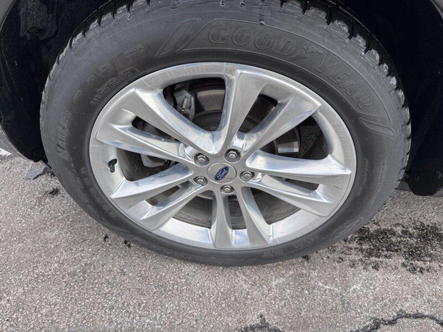 2019 Magnetic Ford Explorer XLT (1FM5K8D82KG) with an 3.5L V6 290hp 255ft. lbs. engine, Automatic transmission, located at 25355 Eames Street, Channahon, IL, 60410, (815) 467-1807, 41.429108, -88.228432 - Yes, its got 200,000 miles. And yes its still showing up strong ?? This 2019 Ford Explorer XLT 4WD is a local trade thats been well cared for and clearly didnt sit around collecting dust. 7-passenger seating for the whole crew, heated seats for cold mornings, navigation to keep you moving, and a ba - Photo#9