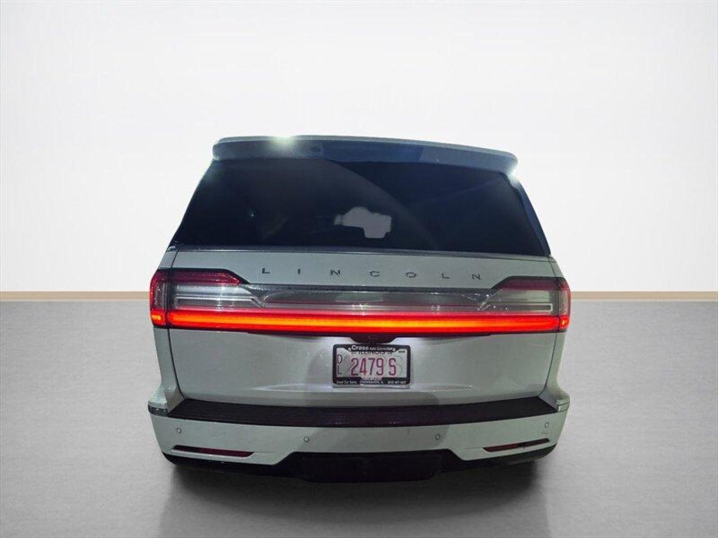 2018 White Platinum Tri-Coat Lincoln Navigator Reserve (5LMJJ2LT0JE) with an 3.5L Twin Turbo V6 450hp 510ft. lbs. engine, Automatic transmission, located at 25355 Eames Street, Channahon, IL, 60410, (815) 467-1807, 41.429108, -88.228432 - Pull up like you own the place. The 2018 Lincoln Navigator Reserve brings full boss energy with luxury to match. Cooled seats when summers rude. Heated leather when winter tries you. Panoramic roof for the views. Backup camera, nav, remote start, power boards all the bells, zero compromises. Whit - Photo#4