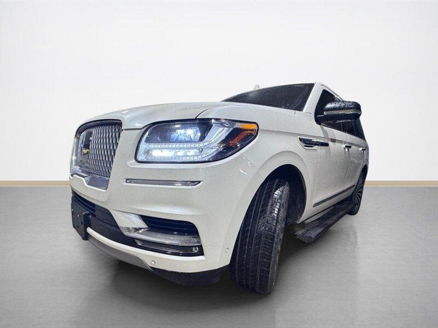 2018 White Platinum Tri-Coat Lincoln Navigator Reserve (5LMJJ2LT0JE) with an 3.5L Twin Turbo V6 450hp 510ft. lbs. engine, Automatic transmission, located at 25355 Eames Street, Channahon, IL, 60410, (815) 467-1807, 41.429108, -88.228432 - Pull up like you own the place. The 2018 Lincoln Navigator Reserve brings full boss energy with luxury to match. Cooled seats when summers rude. Heated leather when winter tries you. Panoramic roof for the views. Backup camera, nav, remote start, power boards all the bells, zero compromises. Whit - Photo#7