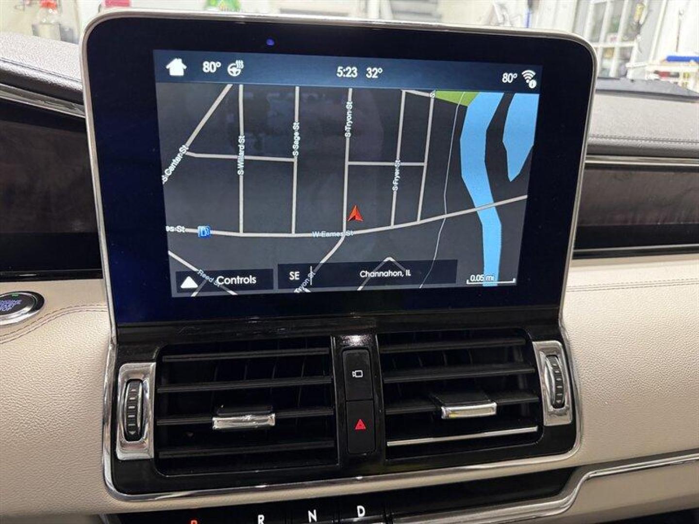 2018 White Platinum Tri-Coat Lincoln Navigator Reserve (5LMJJ2LT0JE) with an 3.5L Twin Turbo V6 450hp 510ft. lbs. engine, Automatic transmission, located at 25355 Eames Street, Channahon, IL, 60410, (815) 467-1807, 41.429108, -88.228432 - Pull up like you own the place. The 2018 Lincoln Navigator Reserve brings full boss energy with luxury to match. Cooled seats when summers rude. Heated leather when winter tries you. Panoramic roof for the views. Backup camera, nav, remote start, power boards all the bells, zero compromises. Whit - Photo#15