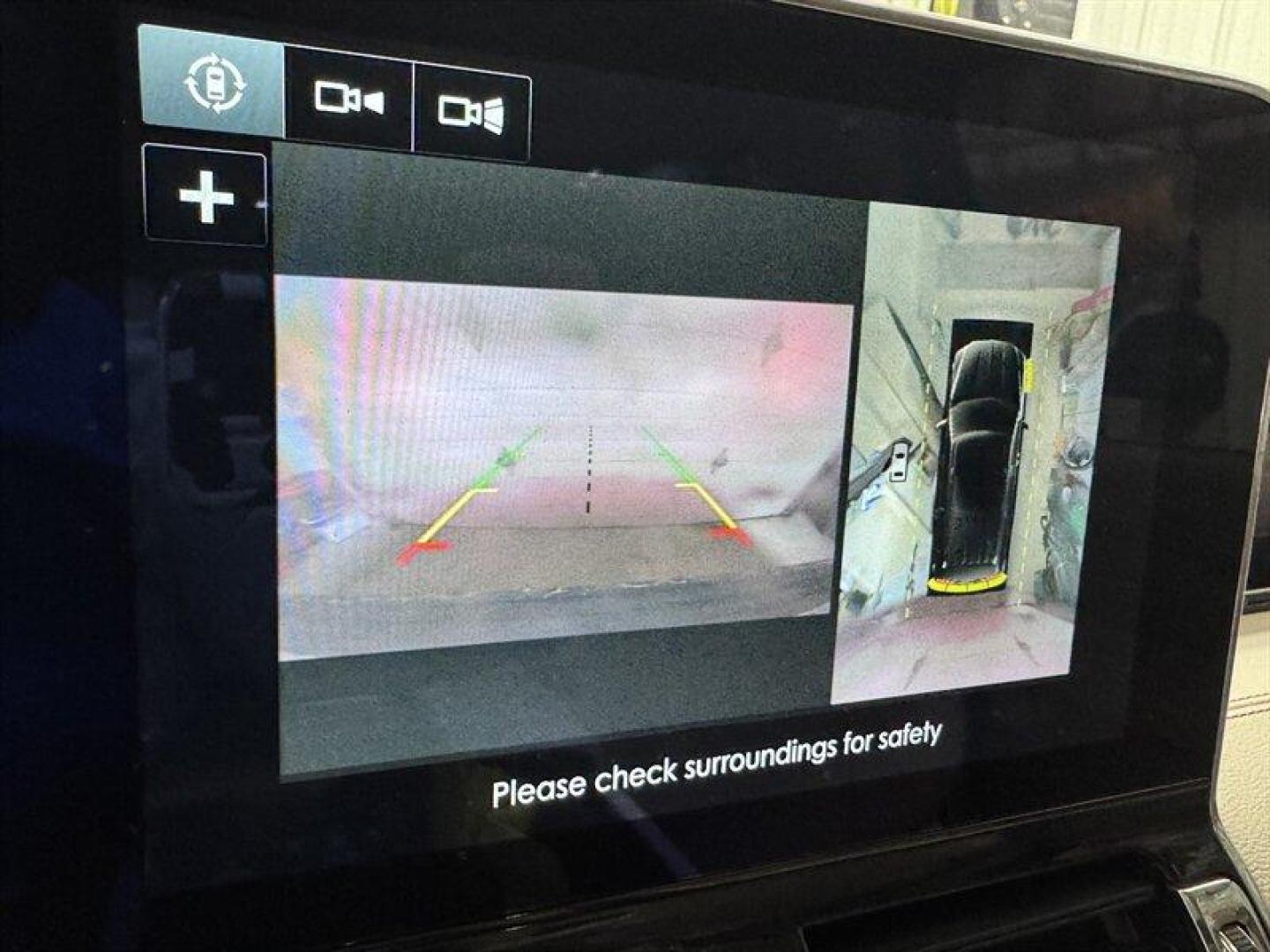 2018 White Platinum Tri-Coat Lincoln Navigator Reserve (5LMJJ2LT0JE) with an 3.5L Twin Turbo V6 450hp 510ft. lbs. engine, Automatic transmission, located at 25355 Eames Street, Channahon, IL, 60410, (815) 467-1807, 41.429108, -88.228432 - Pull up like you own the place. The 2018 Lincoln Navigator Reserve brings full boss energy with luxury to match. Cooled seats when summers rude. Heated leather when winter tries you. Panoramic roof for the views. Backup camera, nav, remote start, power boards all the bells, zero compromises. Whit - Photo#24