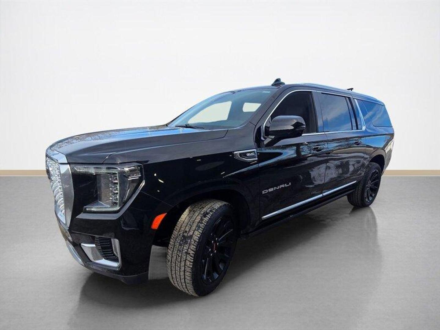2021 Onyx Black GMC Yukon Denali (1GKS2JKL3MR) with an EcoTec3 6.2L V8 420hp 460ft. lbs. engine, Automatic transmission, located at 25355 Eames Street, Channahon, IL, 60410, (815) 467-1807, 41.429108, -88.228432 - 2021 GMC Yukon XL Denali Onyx Black exterior, Jet Black interior. This Yukon XL is powered by the EcoTec3 6.2L V8 that produces 420 hp and 460 ft-lbs of torque, mated to a 10-speed automatic transmission. EPA fuel economy is approximately 13 MPG city and 19 MPG highway. The vehicle is in excellent - Photo#7