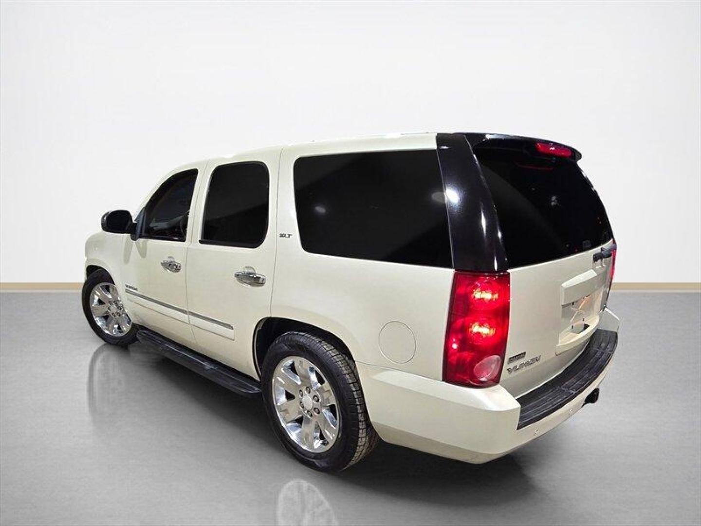 2010 Summit White GMC Yukon SLT (1GKMCCE34AR) with an Vortec Aluminum Block 5.3L Flex Fuel V8 320hp 335f engine, Automatic transmission, located at 25355 Eames Street, Channahon, IL, 60410, (815) 467-1807, 41.429108, -88.228432 - 2010 GMC Yukon SLT XFE Summit White exterior, Light Tan interior. This Yukon is powered by the Vortec aluminum-block 5.3L FlexFuel V8 (320 hp, 335 lb-ft torque) paired with a six-speed automatic transmission. It carries the XFE (extra fuel economy) calibration from the factory to improve highway ef - Photo#5