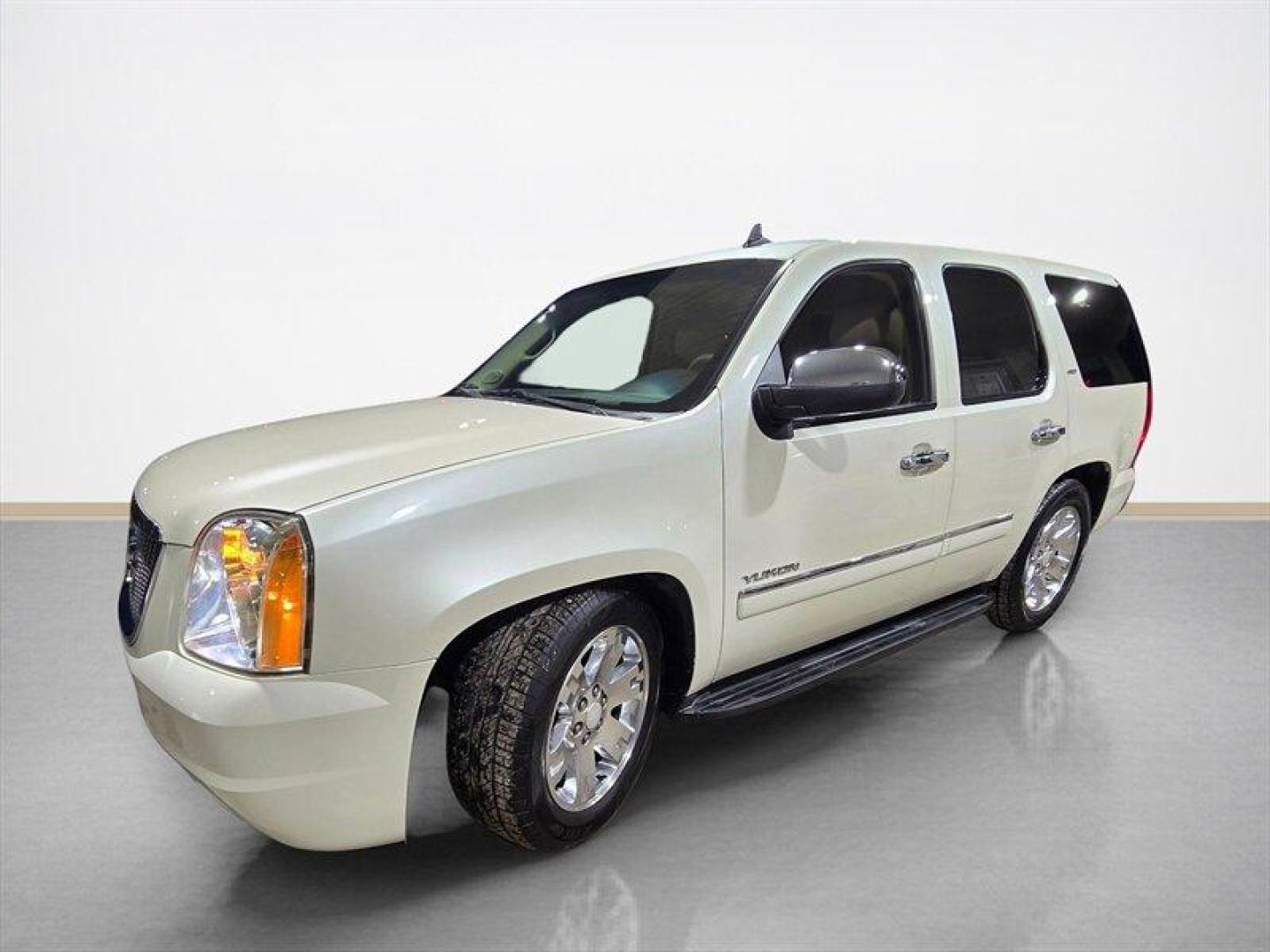2010 Summit White GMC Yukon SLT (1GKMCCE34AR) with an Vortec Aluminum Block 5.3L Flex Fuel V8 320hp 335f engine, Automatic transmission, located at 25355 Eames Street, Channahon, IL, 60410, (815) 467-1807, 41.429108, -88.228432 - 2010 GMC Yukon SLT XFE Summit White exterior, Light Tan interior. This Yukon is powered by the Vortec aluminum-block 5.3L FlexFuel V8 (320 hp, 335 lb-ft torque) paired with a six-speed automatic transmission. It carries the XFE (extra fuel economy) calibration from the factory to improve highway ef - Photo#7