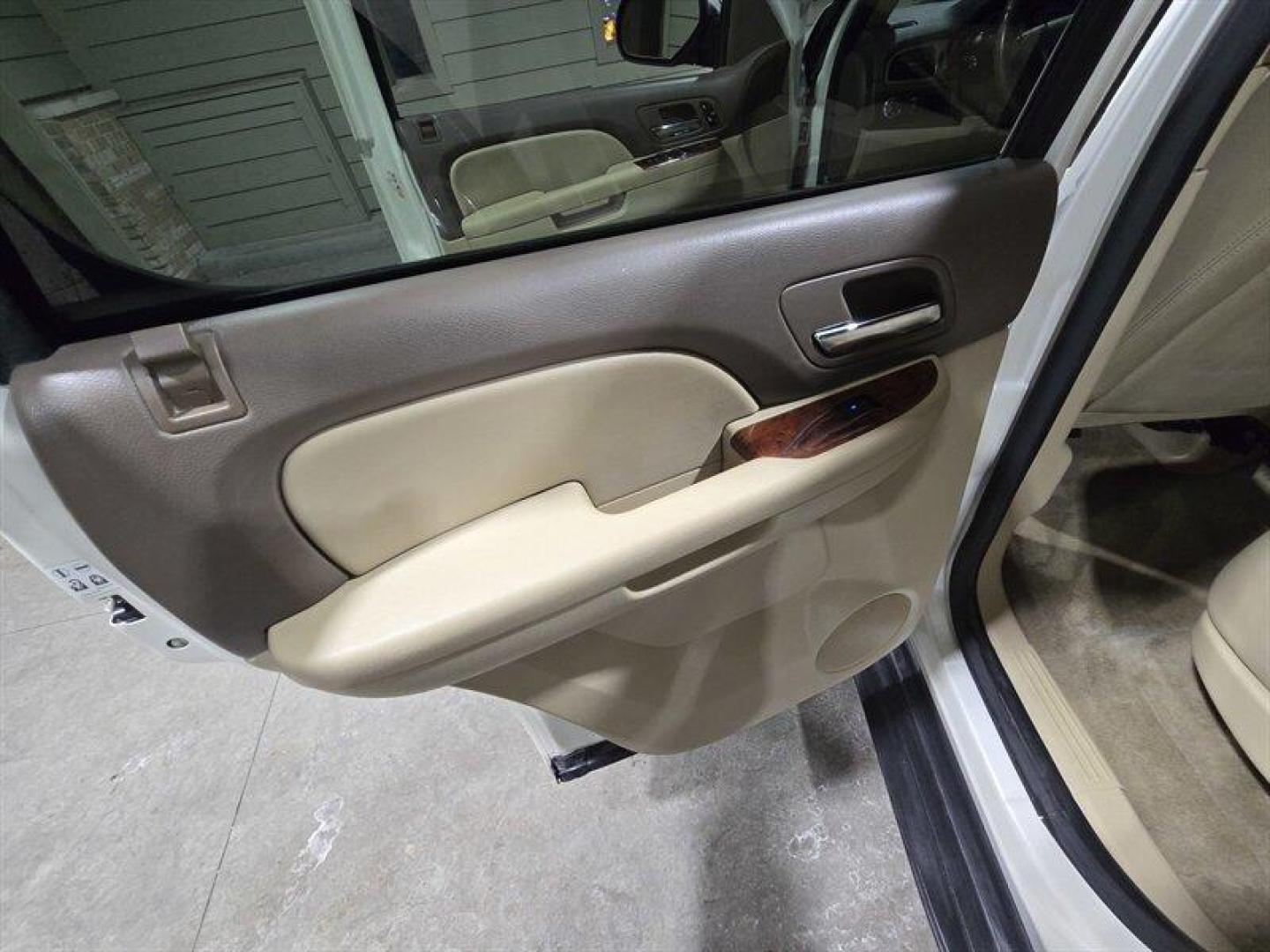 2010 Summit White GMC Yukon SLT (1GKMCCE34AR) with an Vortec Aluminum Block 5.3L Flex Fuel V8 320hp 335f engine, Automatic transmission, located at 25355 Eames Street, Channahon, IL, 60410, (815) 467-1807, 41.429108, -88.228432 - 2010 GMC Yukon SLT XFE Summit White exterior, Light Tan interior. This Yukon is powered by the Vortec aluminum-block 5.3L FlexFuel V8 (320 hp, 335 lb-ft torque) paired with a six-speed automatic transmission. It carries the XFE (extra fuel economy) calibration from the factory to improve highway ef - Photo#24