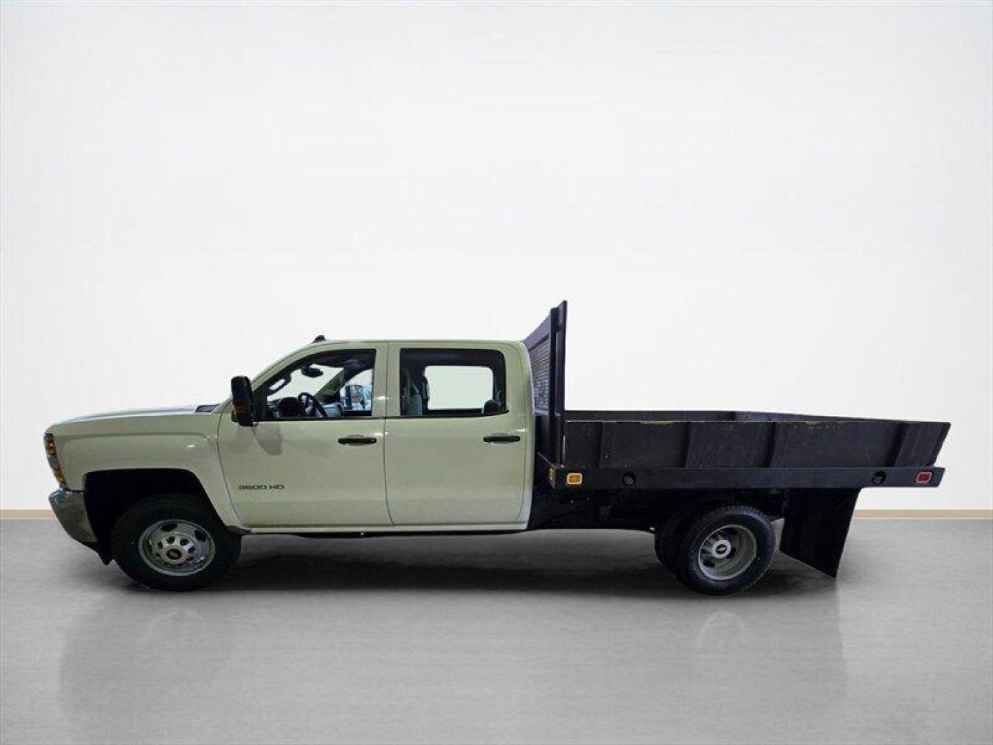 2016 White Chevrolet Silverado 3500 Work Truck (1GB4CYCG9GF) with an Vortec 6.0L V8 360hp 380ft. lbs. engine, Automatic transmission, located at 25355 Eames Street, Channahon, IL, 60410, (815) 467-1807, 41.429108, -88.228432 - ** FULLY SERVICED, 9 FOOT KNAPHEIDE FLAT BED, 6 BRAND NEW TIRES, ONLY 60,000 MILES. **2016 Chevrolet Silverado 3500 Work Truck Vortec 6.0L V8 (360 hp / 380 lb-ft) This 2016 Chevrolet Silverado 3500 Work Truck is finished in White with a Gray interior and is in excellent overall condition. It is po - Photo#6