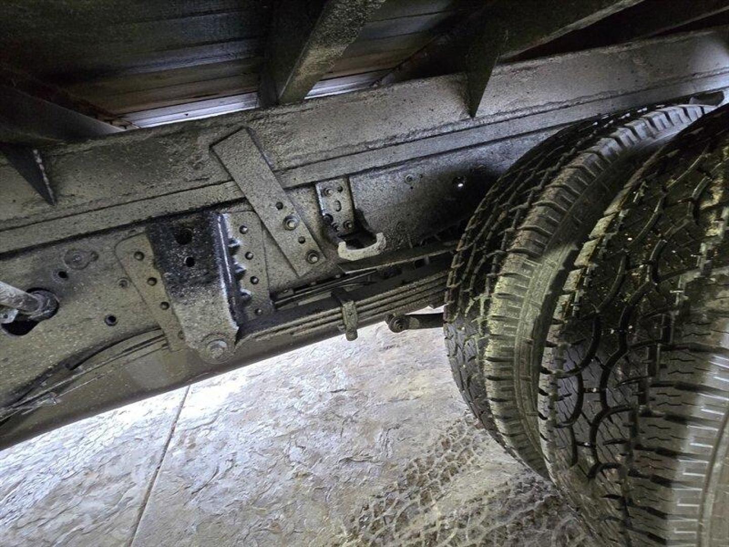 2016 White Chevrolet Silverado 3500 Work Truck (1GB4CYCG9GF) with an Vortec 6.0L V8 360hp 380ft. lbs. engine, Automatic transmission, located at 25355 Eames Street, Channahon, IL, 60410, (815) 467-1807, 41.429108, -88.228432 - ** FULLY SERVICED, 9 FOOT KNAPHEIDE FLAT BED, 6 BRAND NEW TIRES, ONLY 60,000 MILES. **2016 Chevrolet Silverado 3500 Work Truck Vortec 6.0L V8 (360 hp / 380 lb-ft) This 2016 Chevrolet Silverado 3500 Work Truck is finished in White with a Gray interior and is in excellent overall condition. It is po - Photo#23