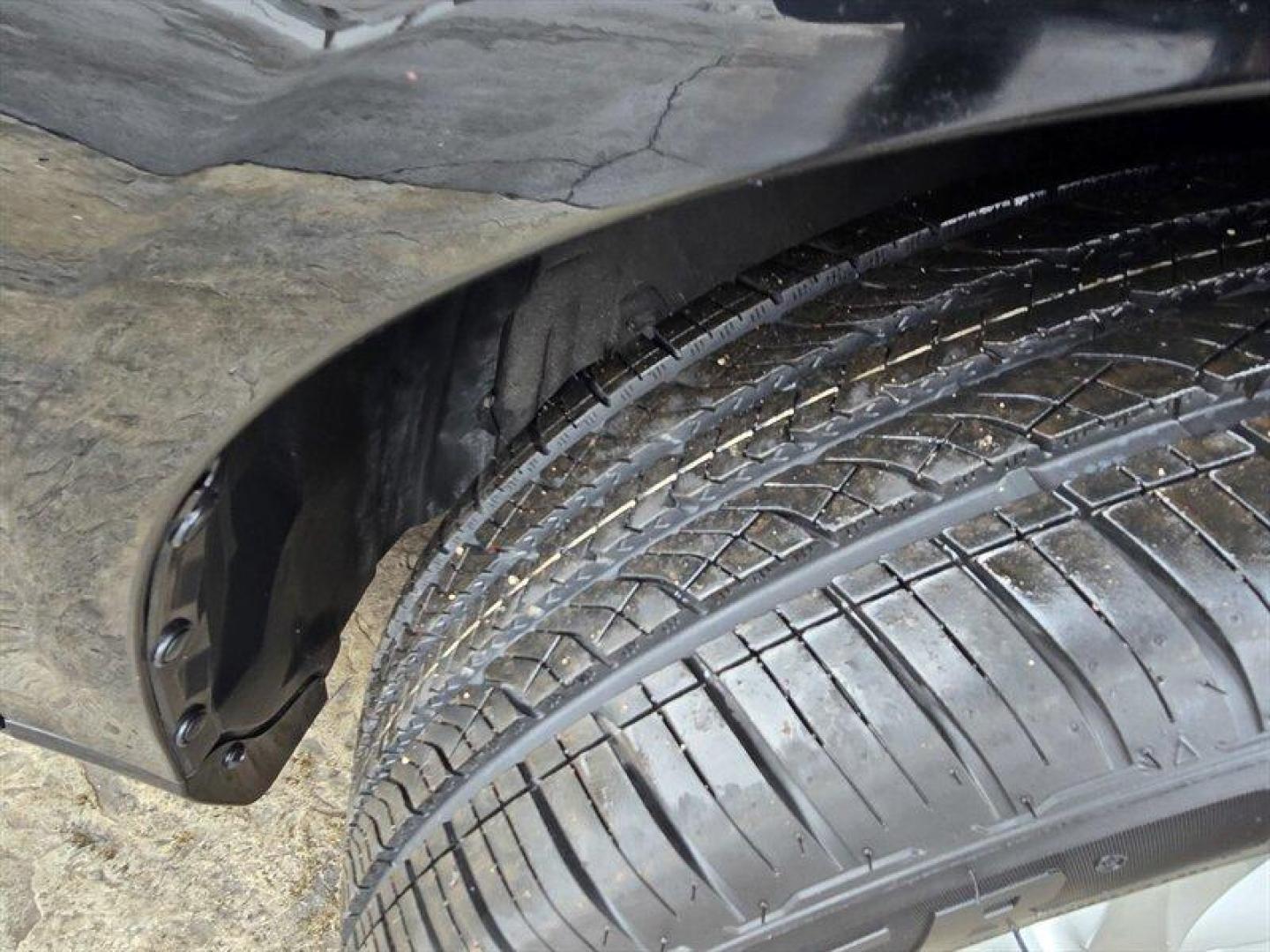 2011 Obsidian Lexus ES 350 350 (JTHBK1EG6B2) with an 3.5L V6 268hp 248ft. lbs. engine, Automatic transmission, located at 25355 Eames Street, Channahon, IL, 60410, (815) 467-1807, 41.429108, -88.228432 - 2011 Lexus ES 350 Obsidian exterior, Black interior This 2011 Lexus ES 350 is powered by the factory 3.5L V6 engine, producing 268 horsepower and 248 lb-ft of torque, paired with a smooth automatic transmission and front-wheel drive. Fuel economy is rated at approximately 19 MPG city and 27 MPG hi - Photo#31