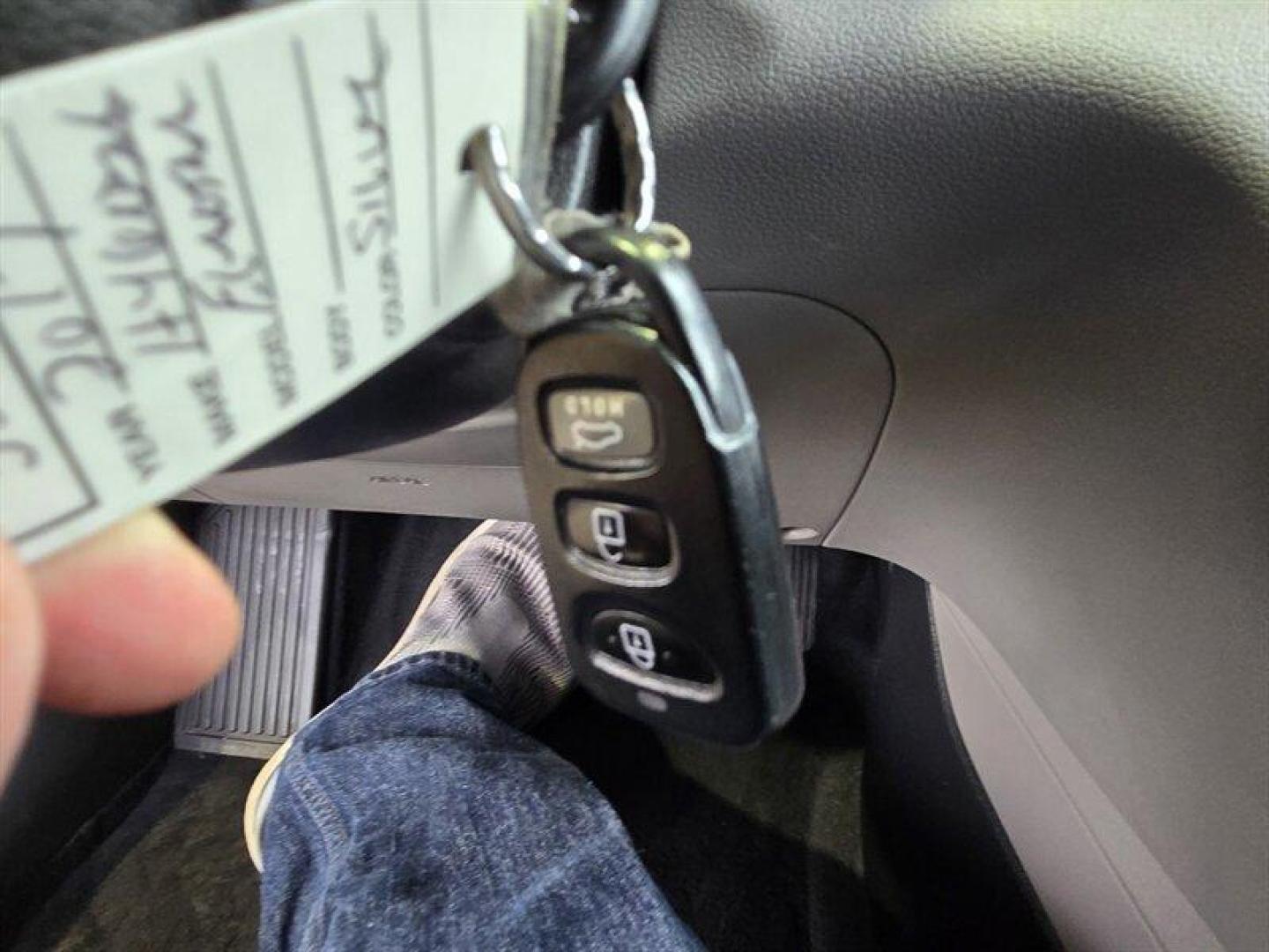 2017 Shale Gray Metallic Hyundai ELANTRA SE (5NPD74LF3HH) with an Nu 2.0L I4 147hp 132ft. lbs. engine, Automatic transmission, located at 25355 Eames Street, Channahon, IL, 60410, (815) 467-1807, 41.429108, -88.228432 - 2017 Hyundai Elantra SE Shale Gray Metallic exterior, Gray cloth interior. This Elantra is powered by the Nu 2.0L I4 engine producing 147 hp and 132 lb-ft of torque. It delivers an EPA-rated 26 MPG city and 36 MPG highway and currently has under 36,000 miles (averaging less than 4,000 miles per yea - Photo#19