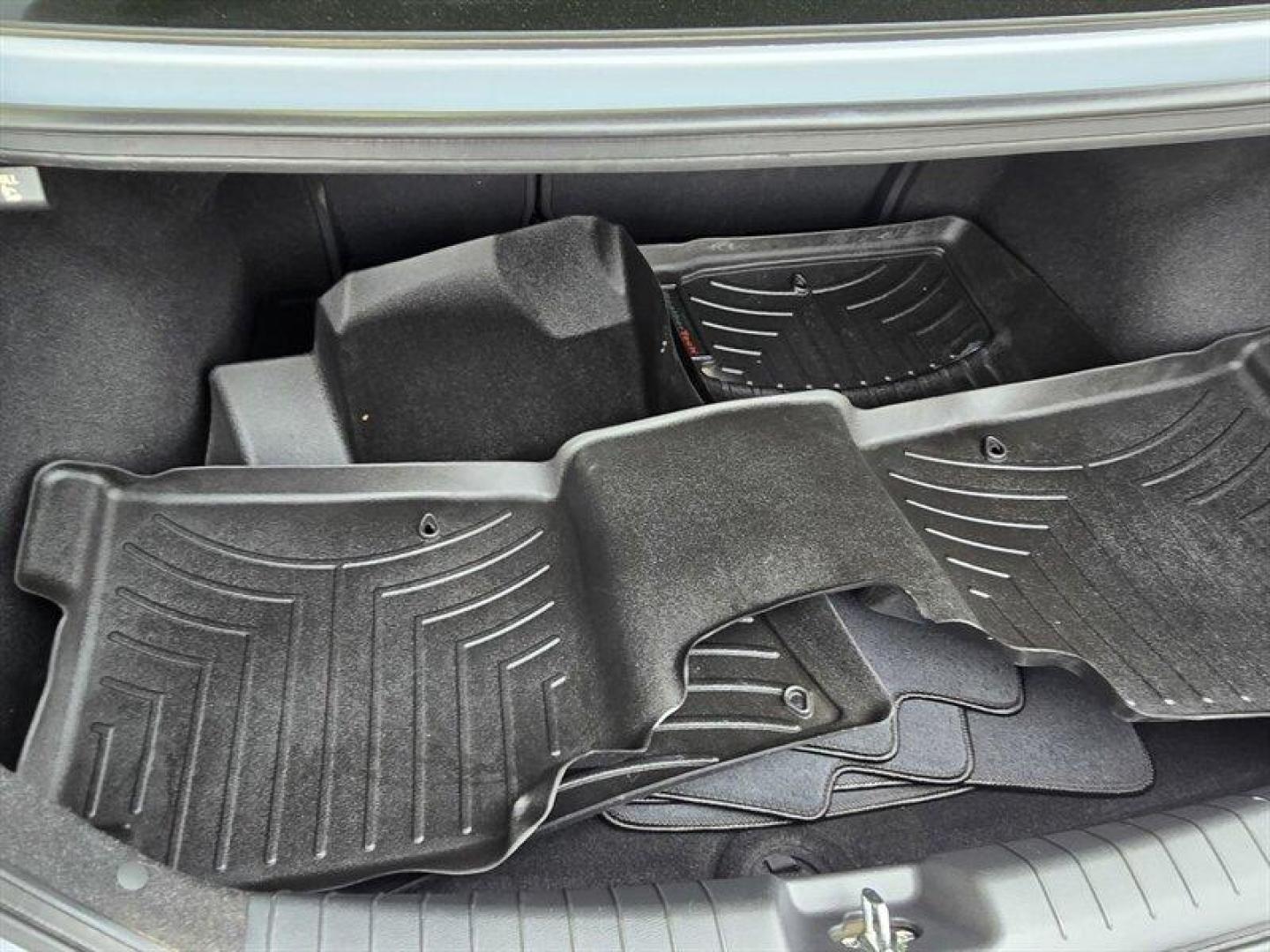 2017 Shale Gray Metallic Hyundai ELANTRA SE (5NPD74LF3HH) with an Nu 2.0L I4 147hp 132ft. lbs. engine, Automatic transmission, located at 25355 Eames Street, Channahon, IL, 60410, (815) 467-1807, 41.429108, -88.228432 - 2017 Hyundai Elantra SE Shale Gray Metallic exterior, Gray cloth interior. This Elantra is powered by the Nu 2.0L I4 engine producing 147 hp and 132 lb-ft of torque. It delivers an EPA-rated 26 MPG city and 36 MPG highway and currently has under 36,000 miles (averaging less than 4,000 miles per yea - Photo#23