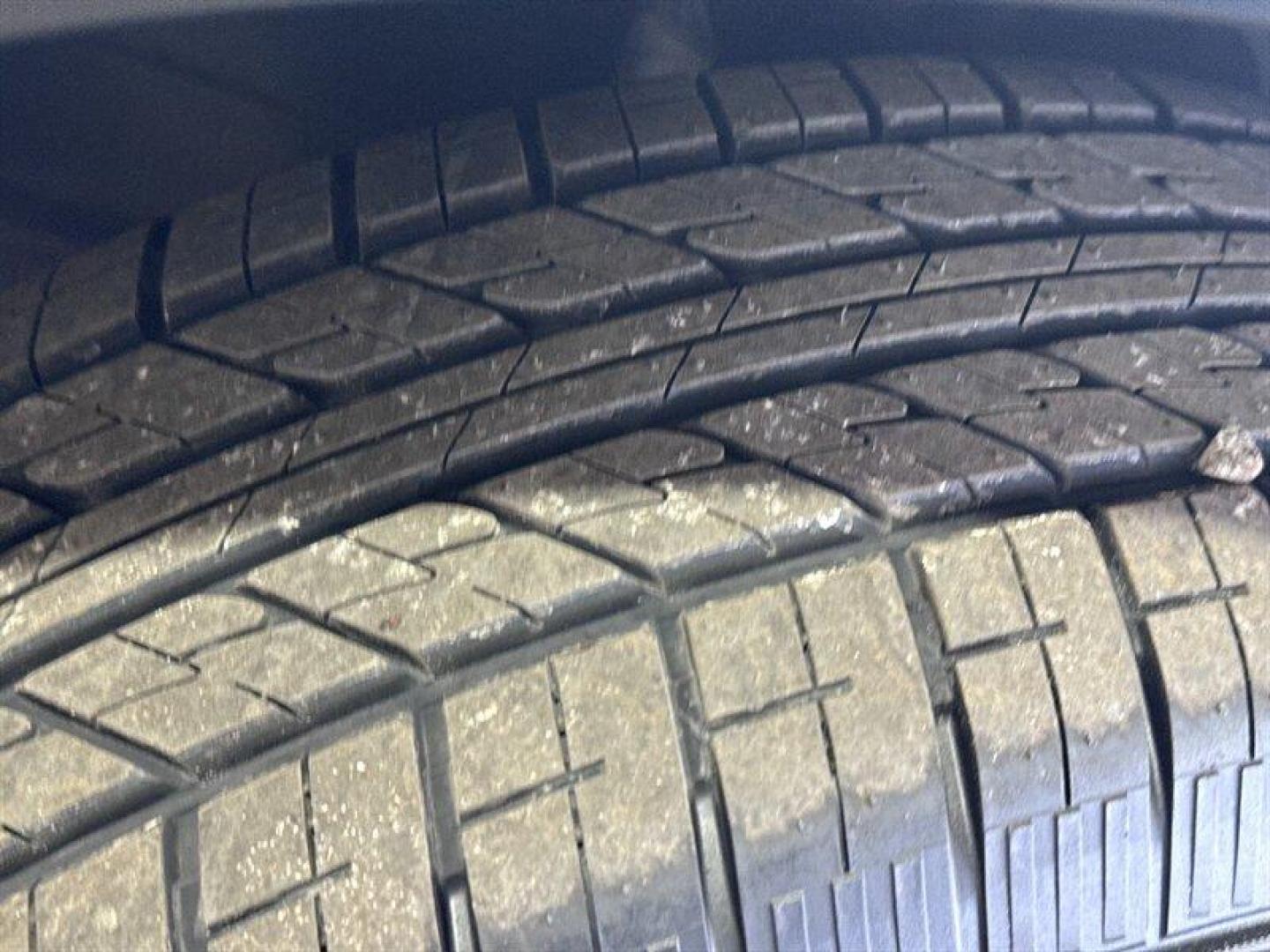 2021 Glacial White Pearl Kia Sorento S (5XYRL4LC2MG) with an 2.5L I4 191hp 181ft. lbs. engine, Automatic transmission, located at 25355 Eames Street, Channahon, IL, 60410, (815) 467-1807, 41.429108, -88.228432 - Meet the 2021 Kia Sorento S a practical, comfortable three-row crossover that balances everyday usability with modern tech and a confident 2.5L I4 powertrain. The 2.5-liter engine produces 191 hp and 181 lb-ft of torque, paired with a smooth automatic transmission for everyday driving. Youll apprec - Photo#11