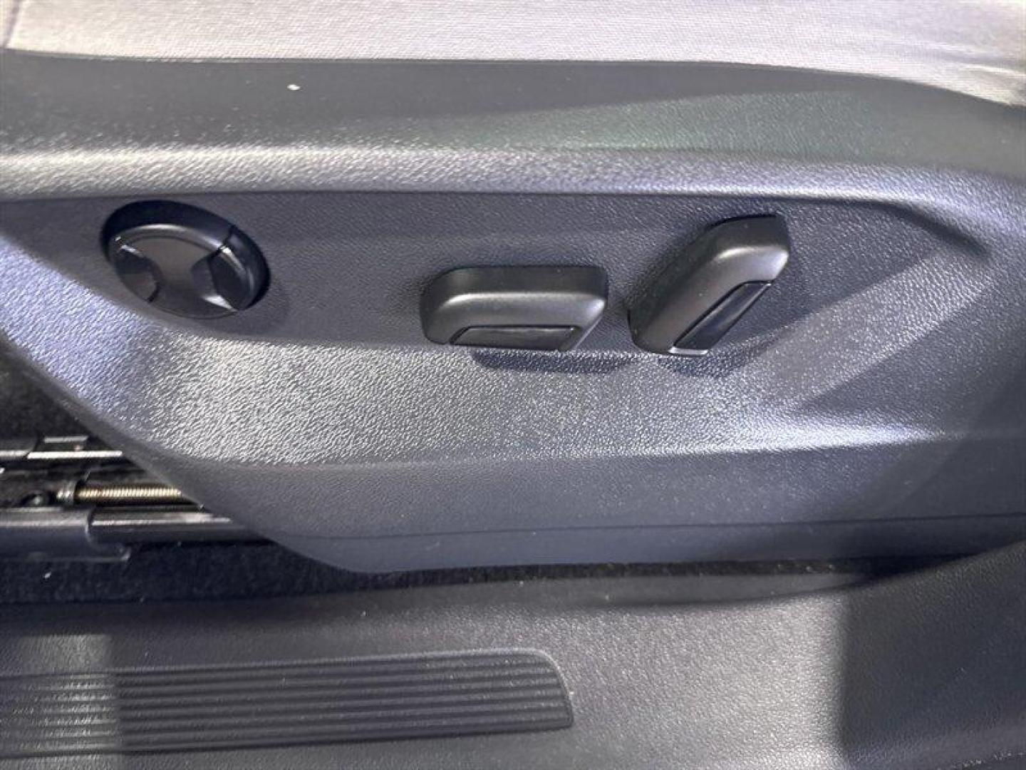 2021 Stone Blue Metallic Volkswagen Tiguan 2.0T SE (3VV2B7AX0MM) with an 2.0L Turbo I4 184hp 221ft. lbs. engine, TipTronic transmission, located at 25355 Eames Street, Channahon, IL, 60410, (815) 467-1807, 41.429108, -88.228432 - Meet your new not-so-humble compact SUV: a 2021 Volkswagen Tiguan SE 4MOTION thats got the looks, the brains, and the all-wheel-drive attitude to handle whatever you throw at it in style. Under the hood its sporting the pep you asked for: a 2.0L Turbo I4 putting out 184 hp and 221 ft-lbs of torque, - Photo#17