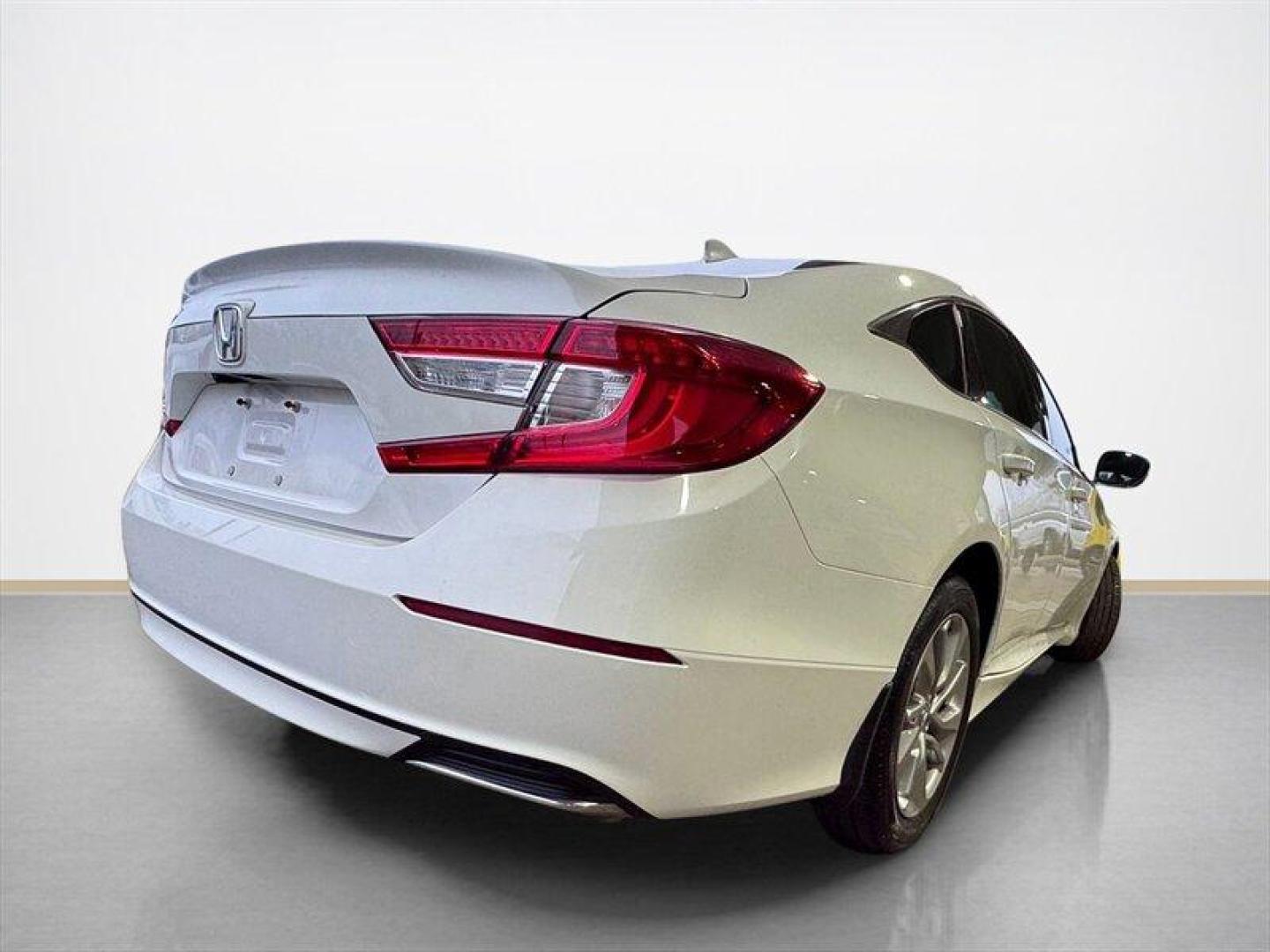 2018 Platinum White Pearl Honda Accord LX (1HGCV1F10JA) with an 1.5L Turbo I4 192hp 192ft. lbs. engine, Automatic transmission, located at 25355 Eames Street, Channahon, IL, 60410, (815) 467-1807, 41.429108, -88.228432 - 2018 Honda Accord LX 1.5L Turbo I4, 192 hp / 192 lb-ft Exceptional condition, exceptionally efficient This 2018 Honda Accord LX pairs the responsive 1.5L turbocharged I4 (192 horsepower, 192 lb-ft torque) with a smooth continuously variable transmission (CVT) and front-wheel drive to deliver a co - Photo#3