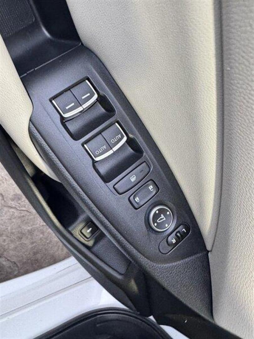 2018 Platinum White Pearl Honda Accord LX (1HGCV1F10JA) with an 1.5L Turbo I4 192hp 192ft. lbs. engine, Automatic transmission, located at 25355 Eames Street, Channahon, IL, 60410, (815) 467-1807, 41.429108, -88.228432 - 2018 Honda Accord LX 1.5L Turbo I4, 192 hp / 192 lb-ft Exceptional condition, exceptionally efficient This 2018 Honda Accord LX pairs the responsive 1.5L turbocharged I4 (192 horsepower, 192 lb-ft torque) with a smooth continuously variable transmission (CVT) and front-wheel drive to deliver a co - Photo#14