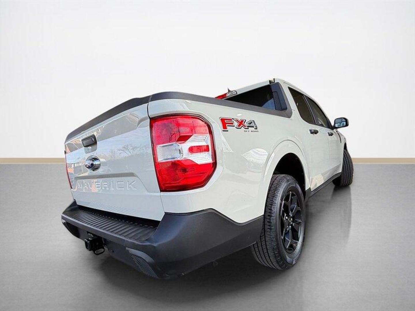 2024 Tan Ford Maverick XLT (3FTTW8J94RR) with an EcoBoost 2.0L Turbo I4 250hp 277ft. lbs. engine, Automatic transmission, located at 25355 Eames Street, Channahon, IL, 60410, (815) 467-1807, 41.429108, -88.228432 - Photo#3