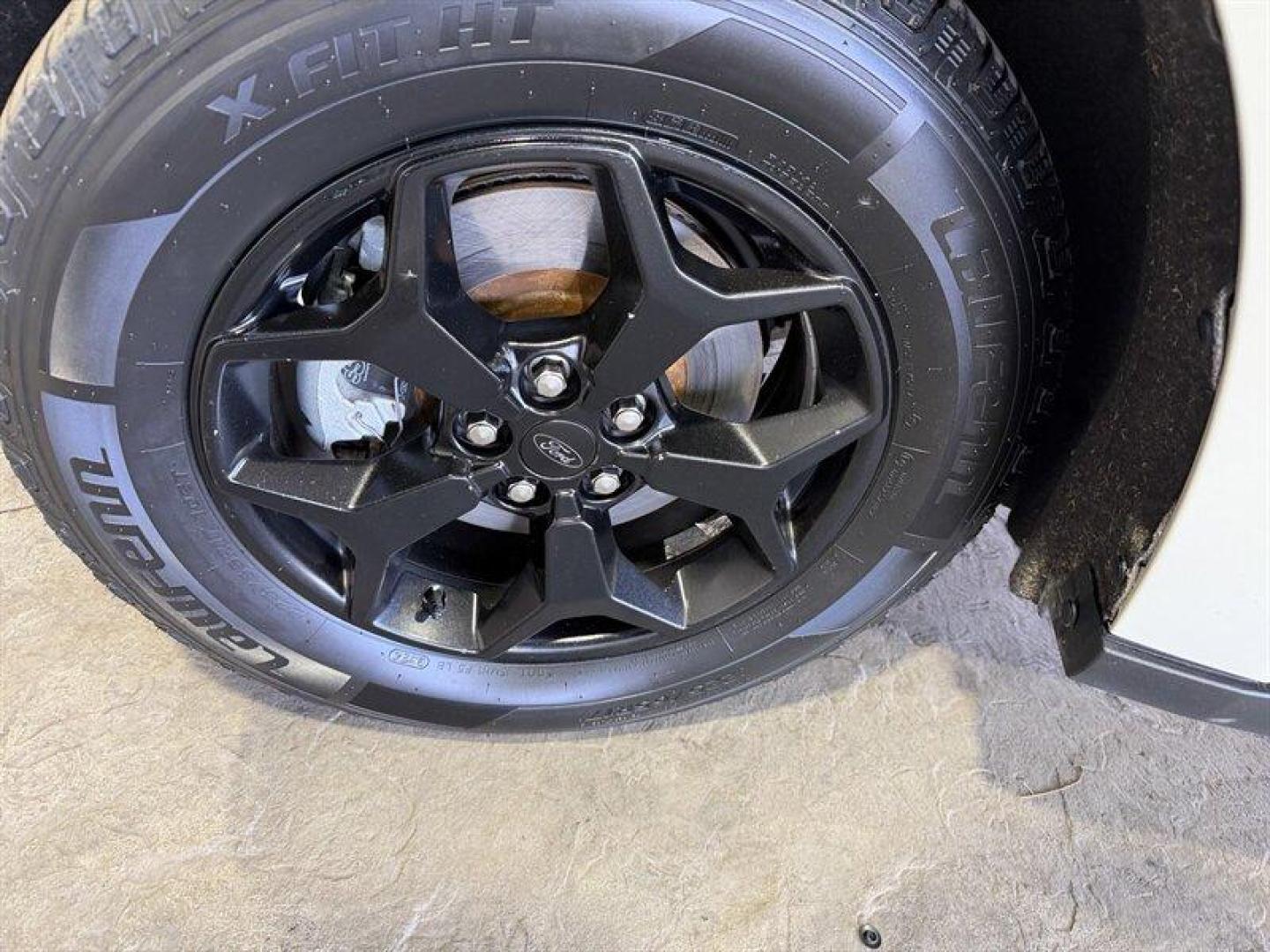 2024 Tan Ford Maverick XLT (3FTTW8J94RR) with an EcoBoost 2.0L Turbo I4 250hp 277ft. lbs. engine, Automatic transmission, located at 25355 Eames Street, Channahon, IL, 60410, (815) 467-1807, 41.429108, -88.228432 - Photo#9