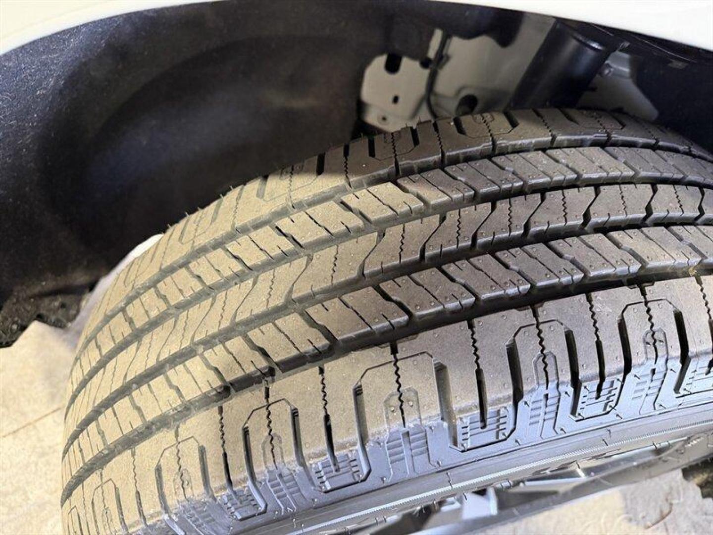 2024 Tan Ford Maverick XLT (3FTTW8J94RR) with an EcoBoost 2.0L Turbo I4 250hp 277ft. lbs. engine, Automatic transmission, located at 25355 Eames Street, Channahon, IL, 60410, (815) 467-1807, 41.429108, -88.228432 - Photo#10