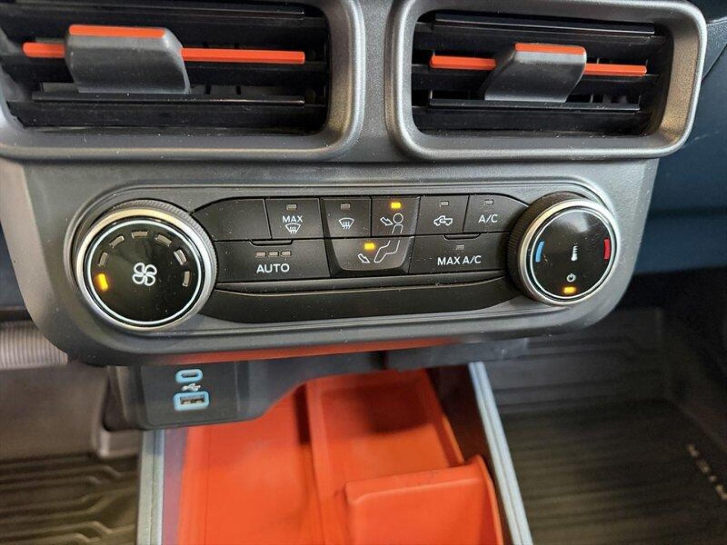 2024 Tan Ford Maverick XLT (3FTTW8J94RR) with an EcoBoost 2.0L Turbo I4 250hp 277ft. lbs. engine, Automatic transmission, located at 25355 Eames Street, Channahon, IL, 60410, (815) 467-1807, 41.429108, -88.228432 - Photo#21