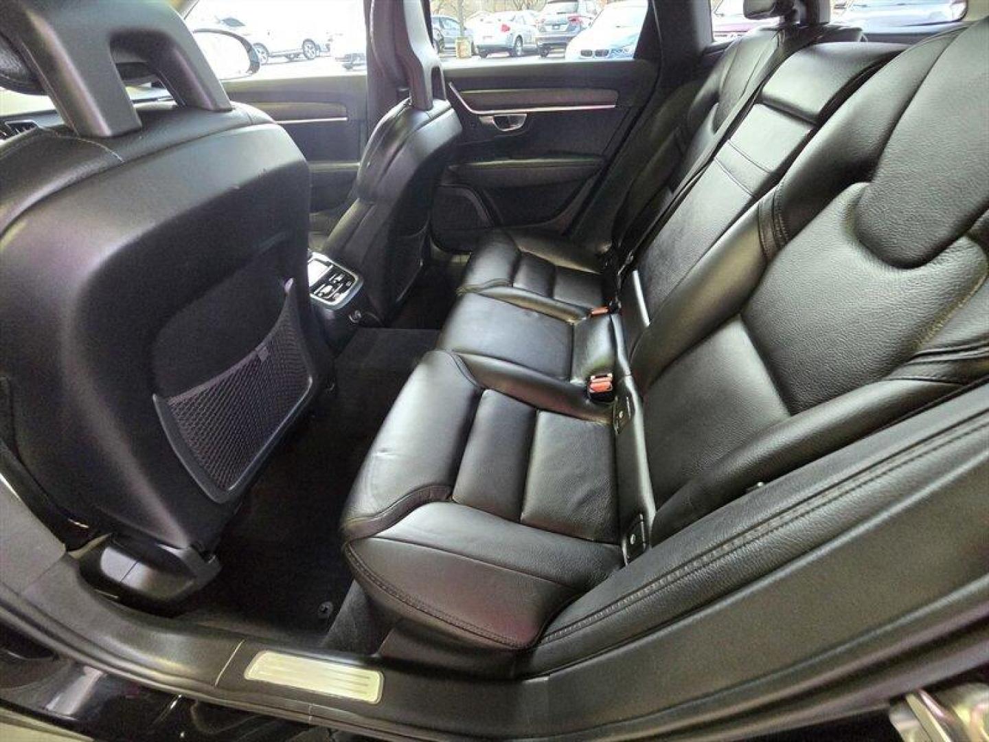 2018 Onyx Black Metallic Volvo V90 Cross Country T5 (YV4102NK4J1) with an 2.0L Turbo I4 250hp 258ft. lbs. engine, Automatic transmission, located at 25355 Eames Street, Channahon, IL, 60410, (815) 467-1807, 41.429108, -88.228432 - Meet the 2018 Volvo V90 Cross Country T5 the stylish, sensible, slightly rebellious wagon that says I like my yoga pants and my weekend adventures in one perfectly crafted Scandinavian sentence. Power and efficiency - 2.0L Turbo I4 putting out a zesty 250 hp and 258 lb-ft of torque - Smooth-shifti - Photo#26