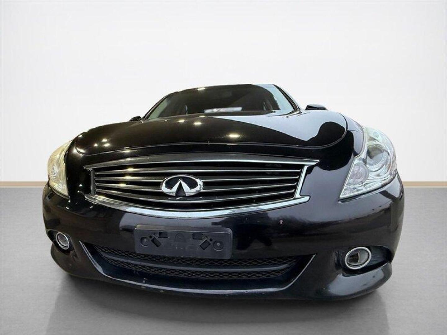 2013 Malbec Black INFINITI G37 Sedan X (JN1CV6AR0DM) with an 3.7L V6 328hp 269ft. lbs. engine, Automatic transmission, located at 25355 Eames Street, Channahon, IL, 60410, (815) 467-1807, 41.429108, -88.228432 - LOCAL TRADE. NEEDS NORMAL MAIT...TIRES, BRAKES ETC. PRICED TO SELL ACCORDINGLY. - Photo#8